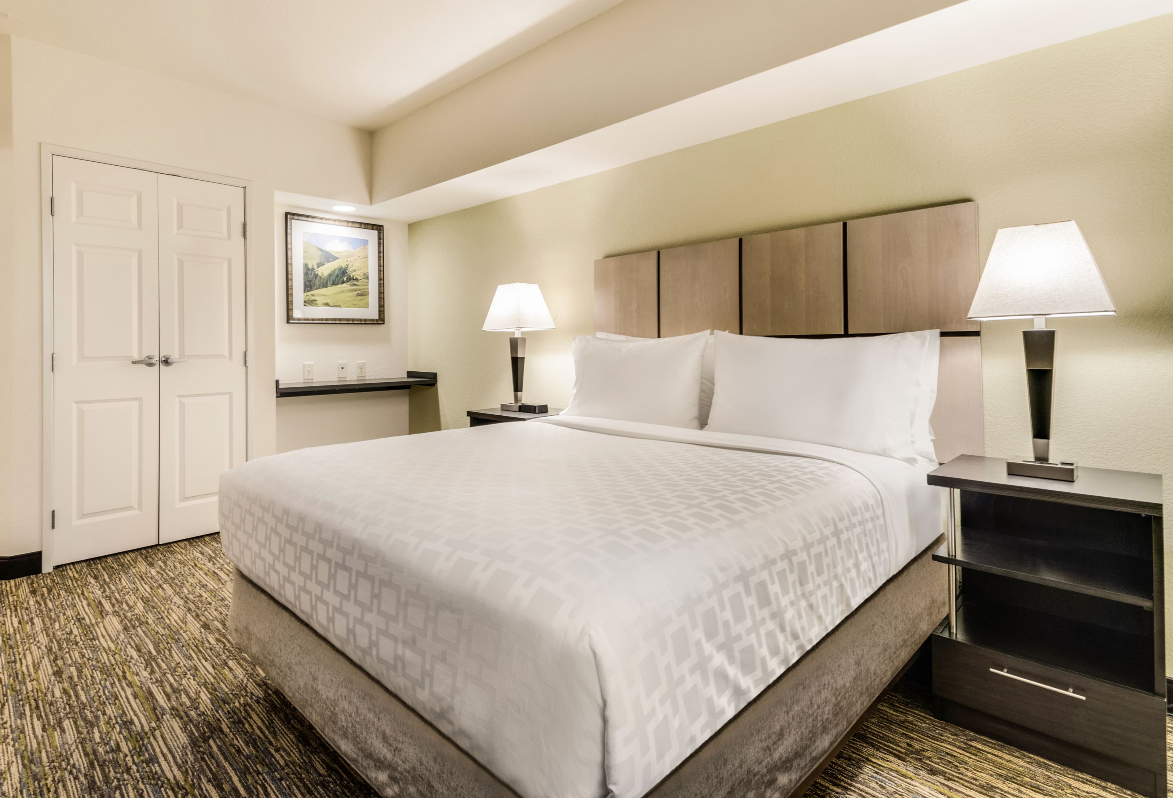 Candlewood Suites Portland-Airport - Image 2