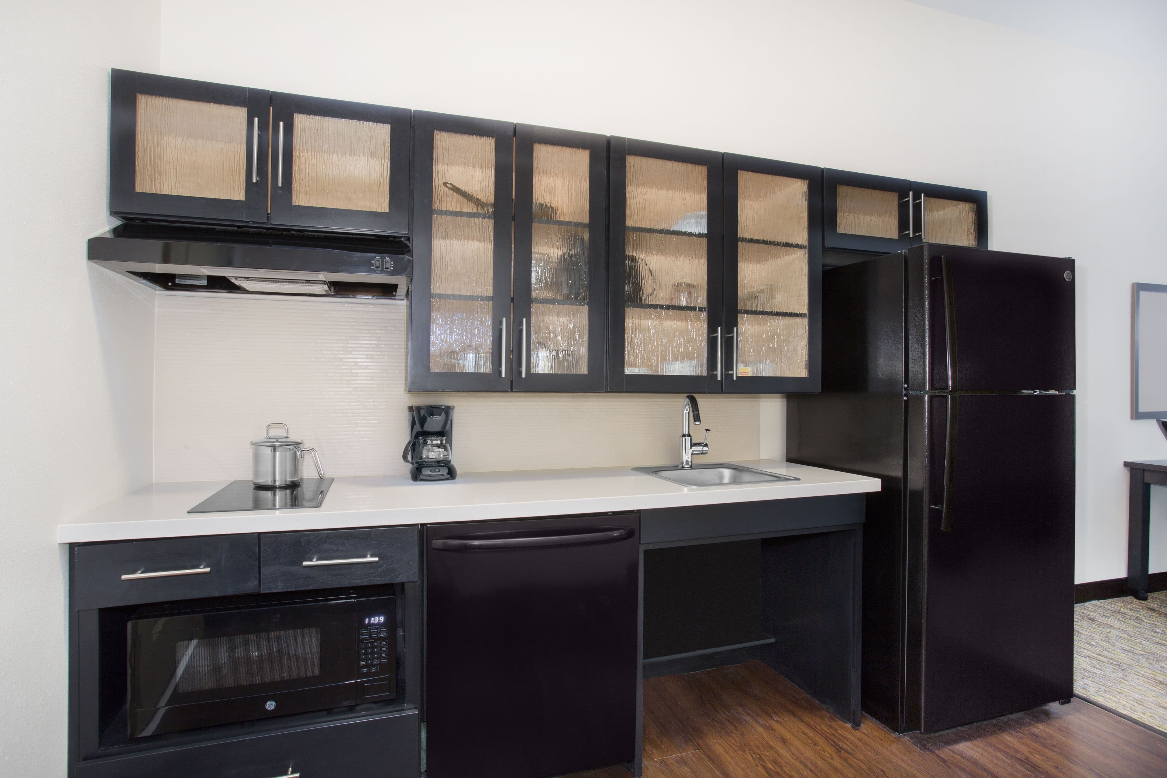 Candlewood Suites Pueblo — 15