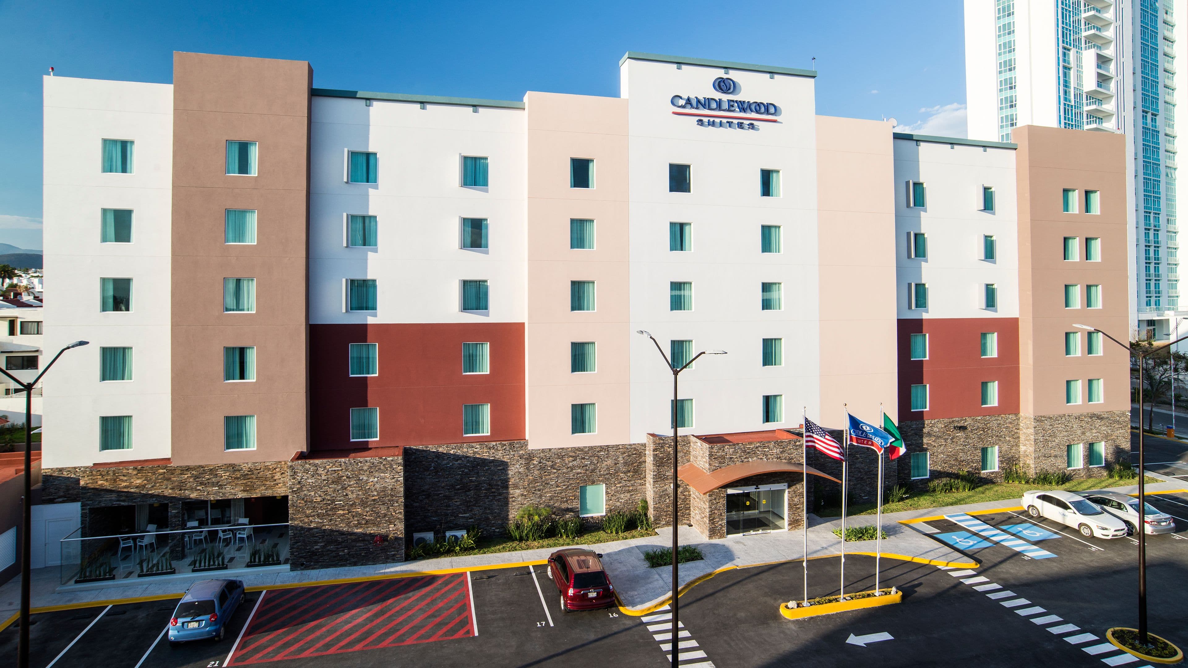 Candlewood Suites Queretaro Juriquilla - Image 1