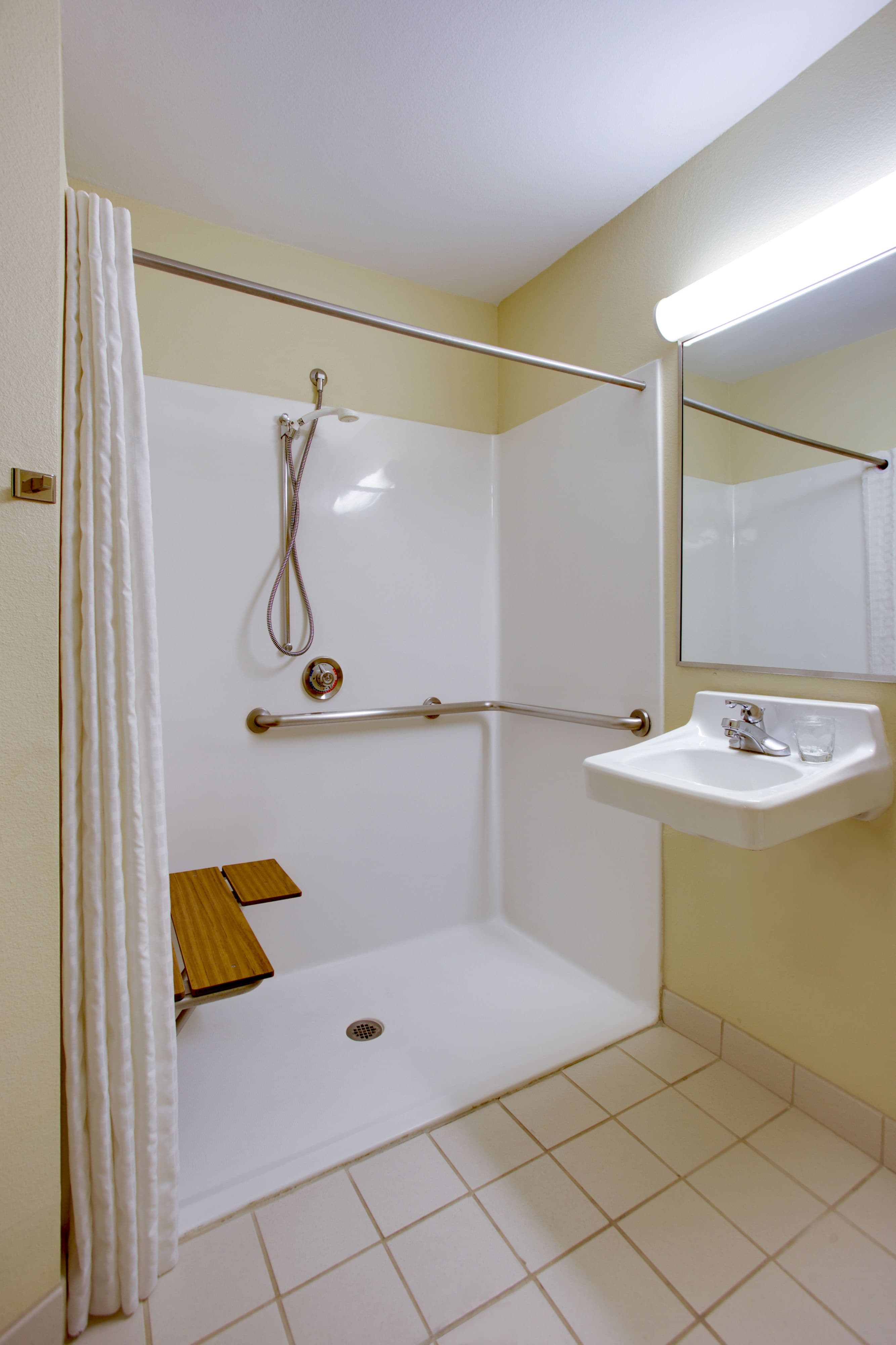 Candlewood Suites Raleigh Crabtree — 10