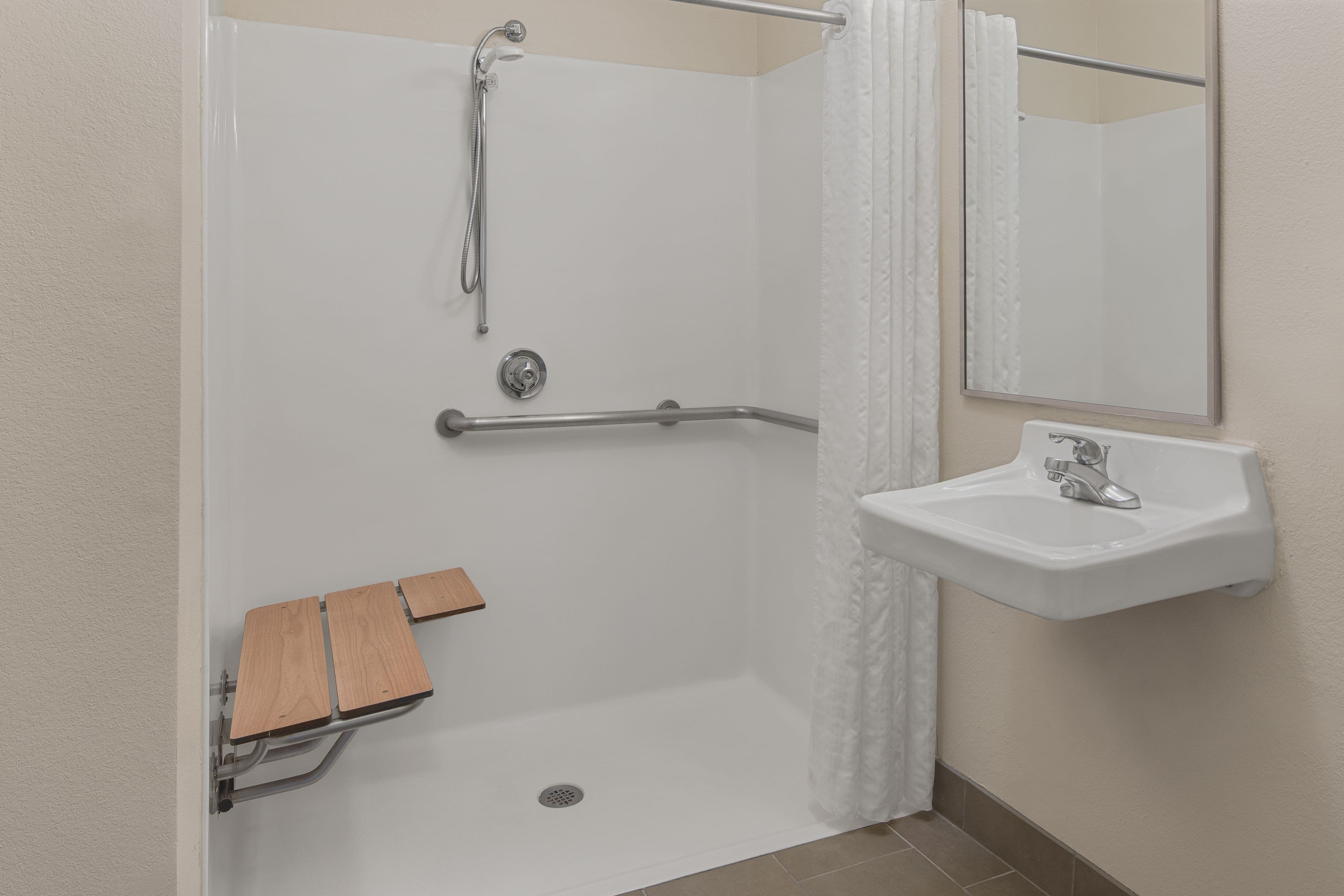 Candlewood Suites Raleigh Crabtree — 12