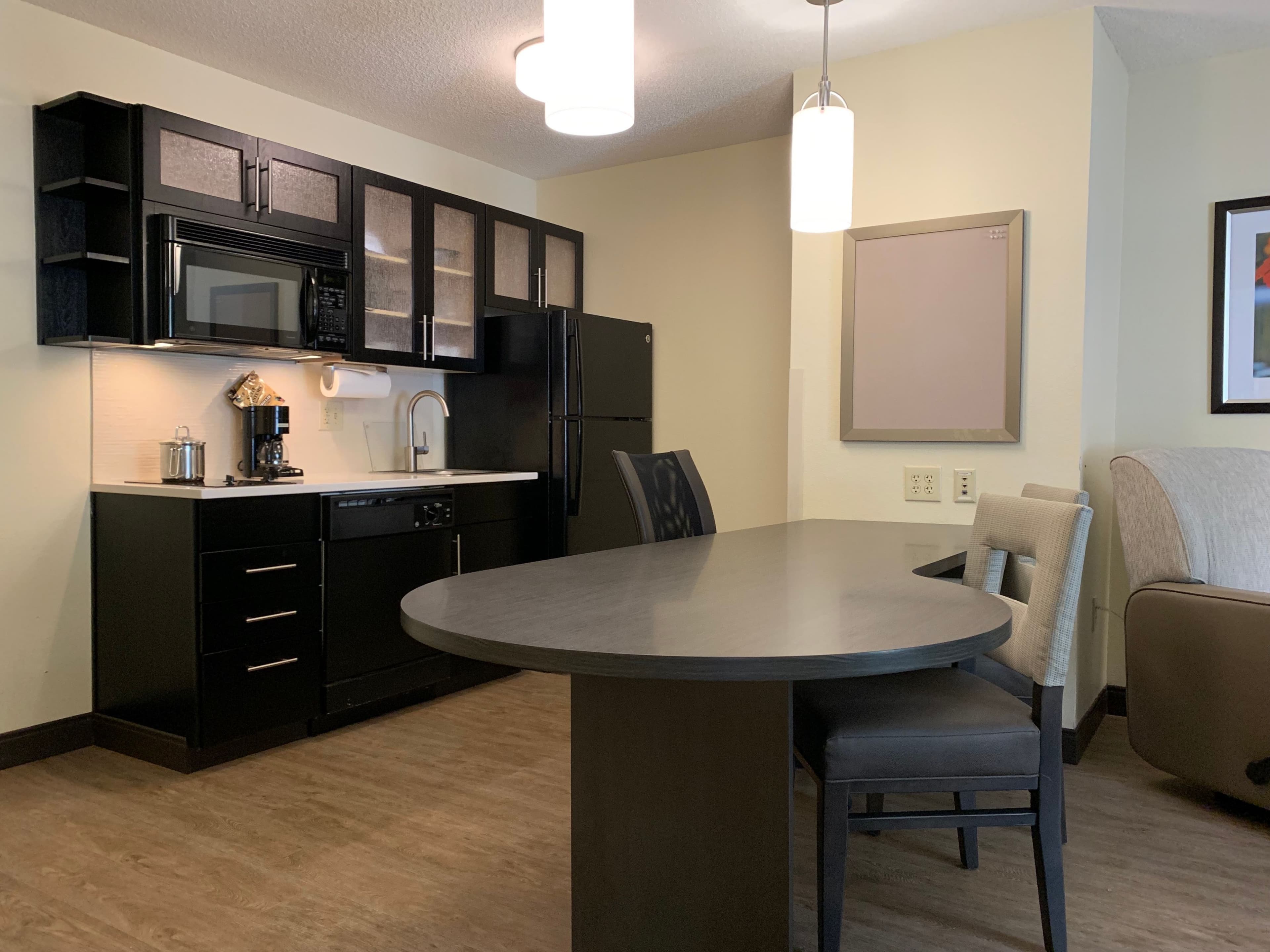 Candlewood Suites Raleigh Crabtree — 33