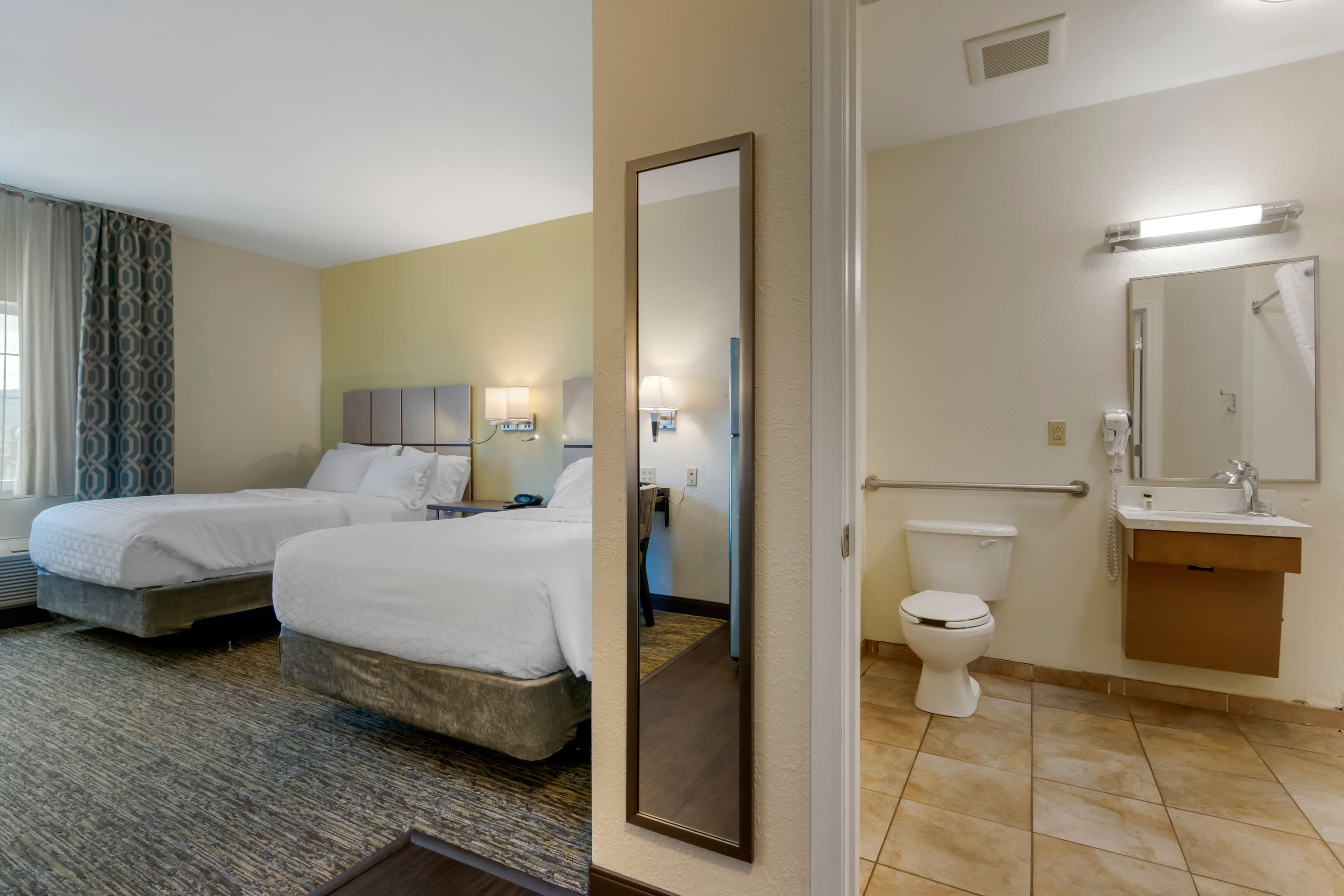Candlewood Suites Reading — 10
