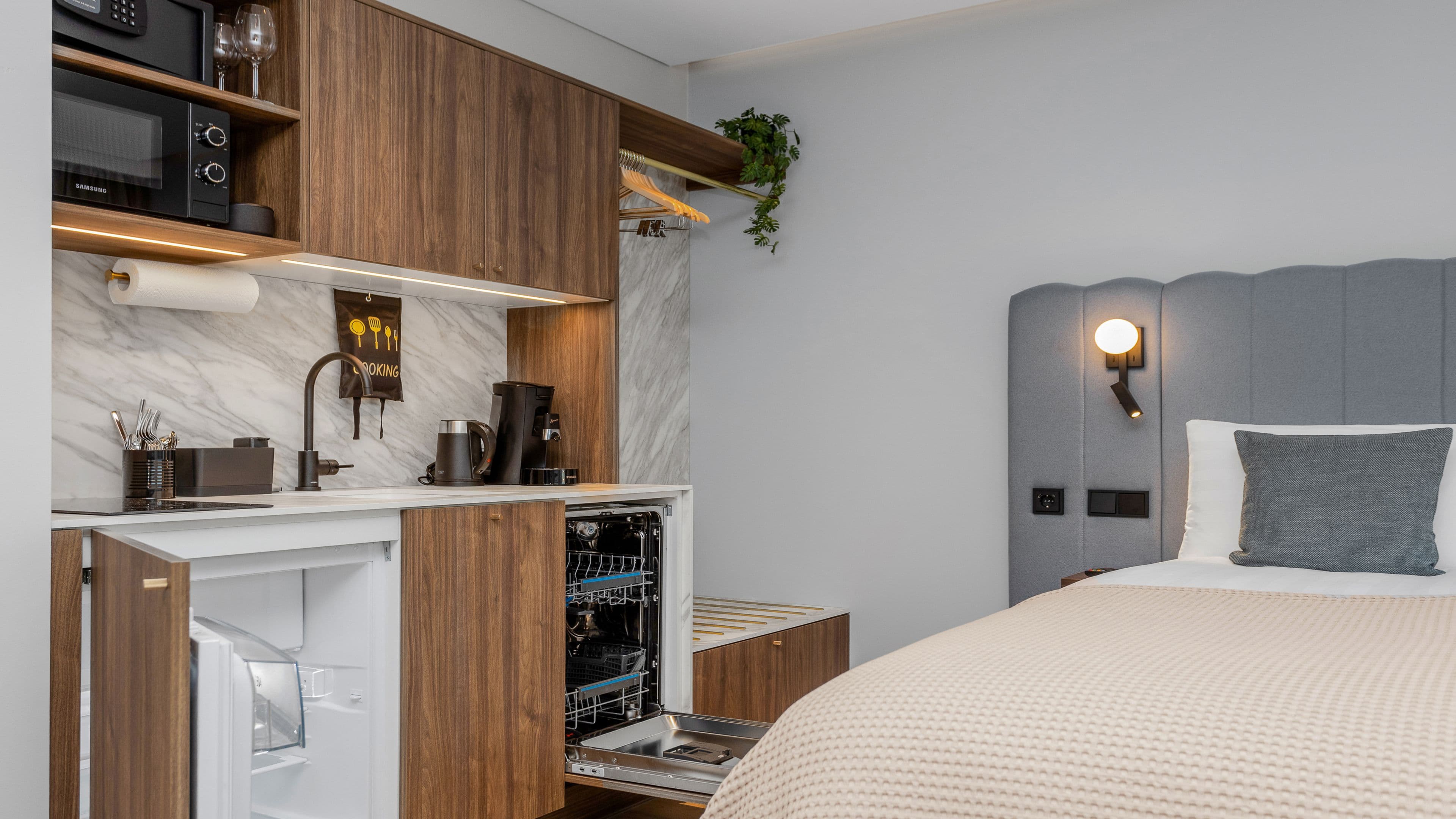 Candlewood Suites Reykjavik — 17