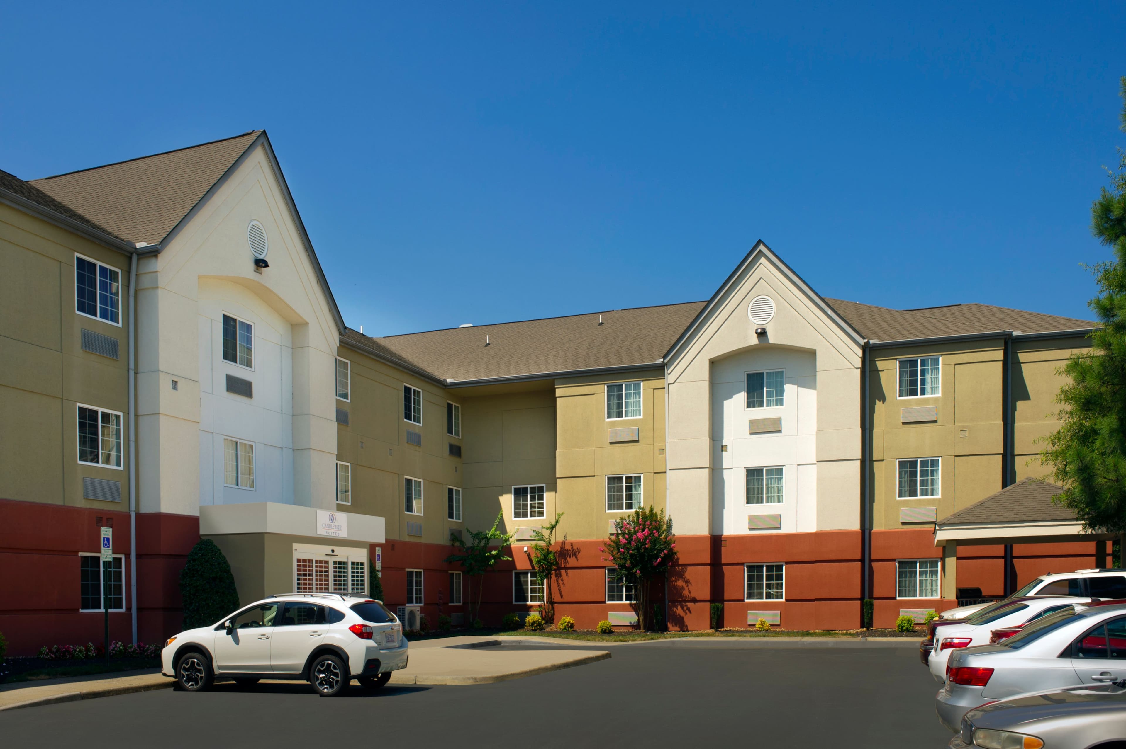 Candlewood Suites Richmond-South - Image 1