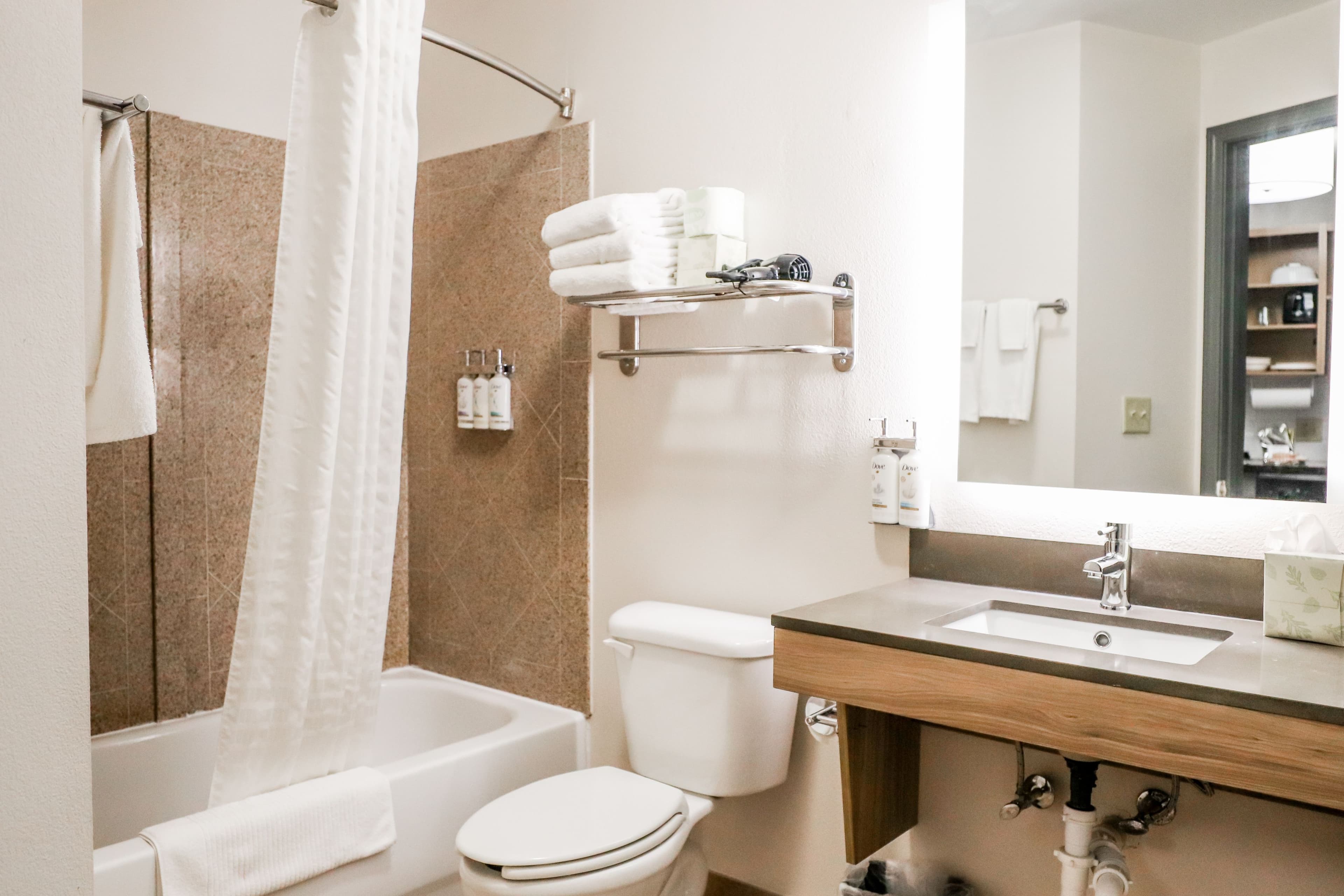 Candlewood Suites Richmond Airport — 16