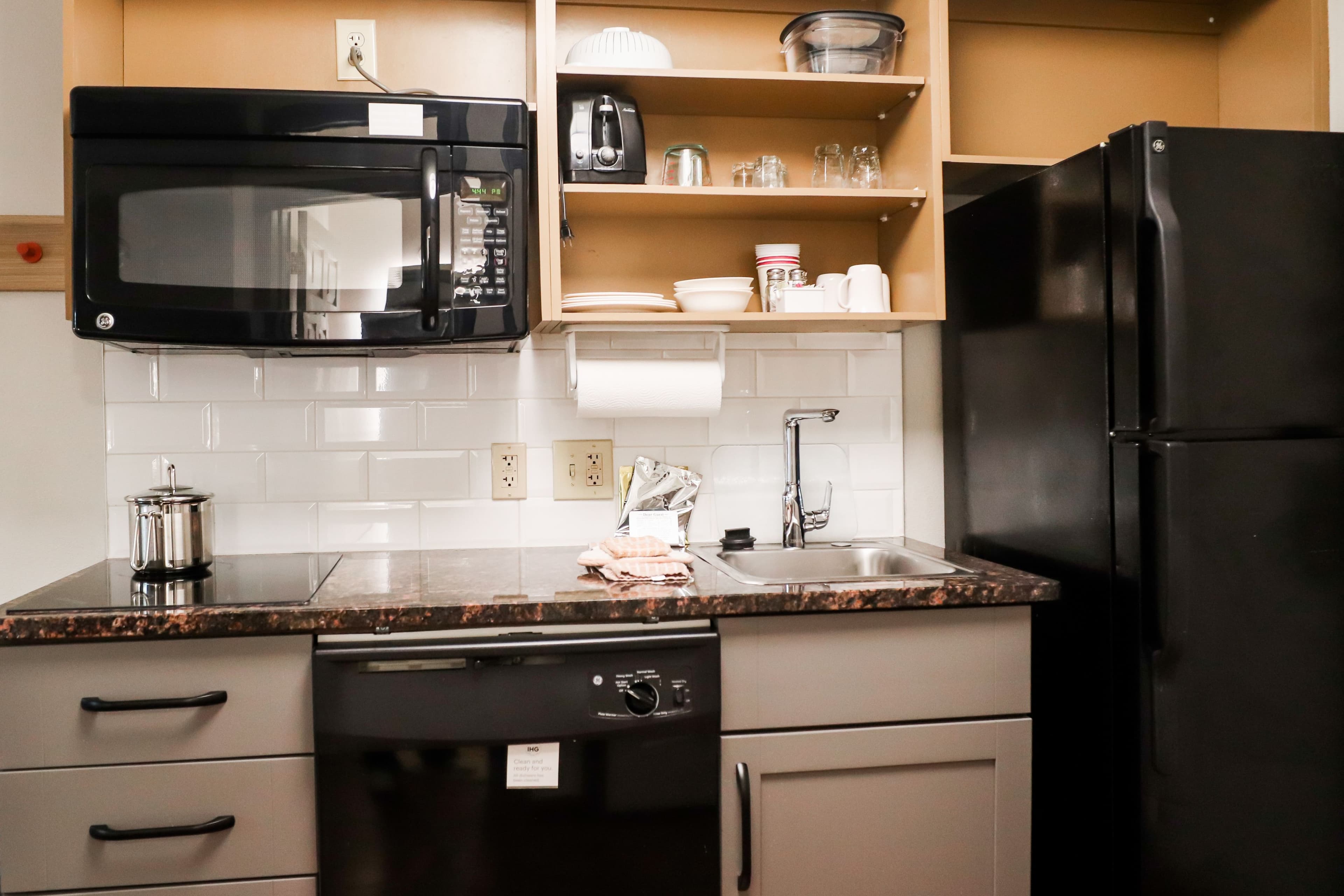 Candlewood Suites Richmond Airport — 21