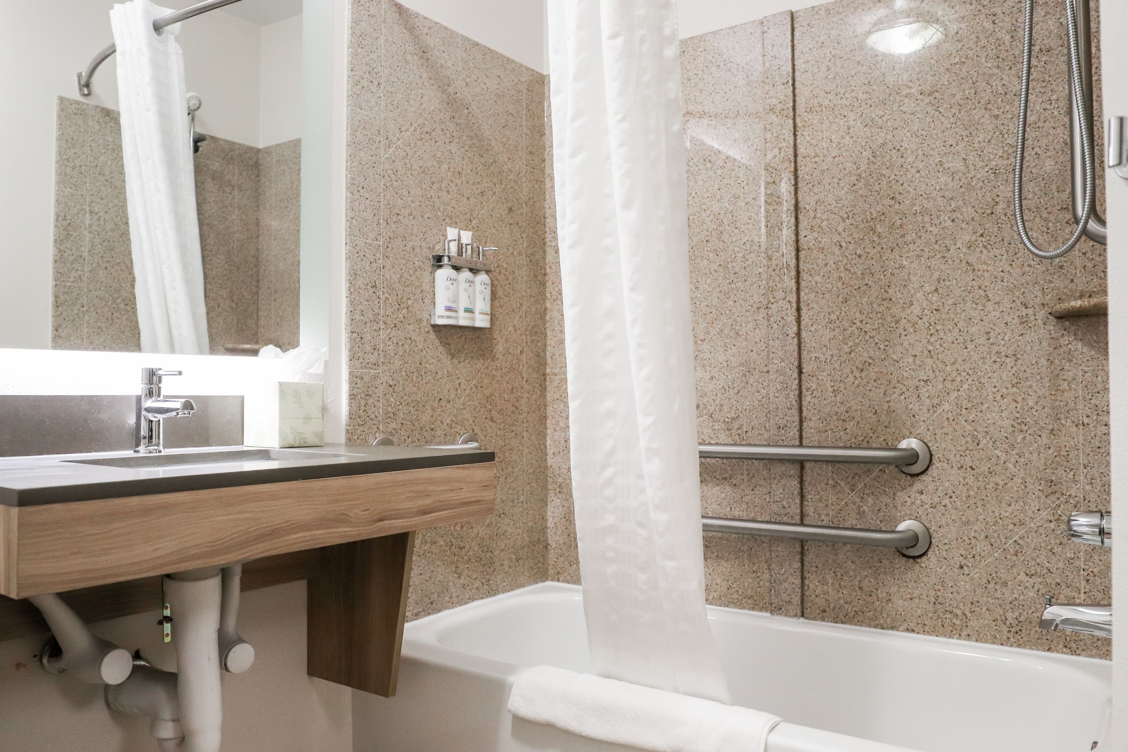 Candlewood Suites Richmond Airport — 12
