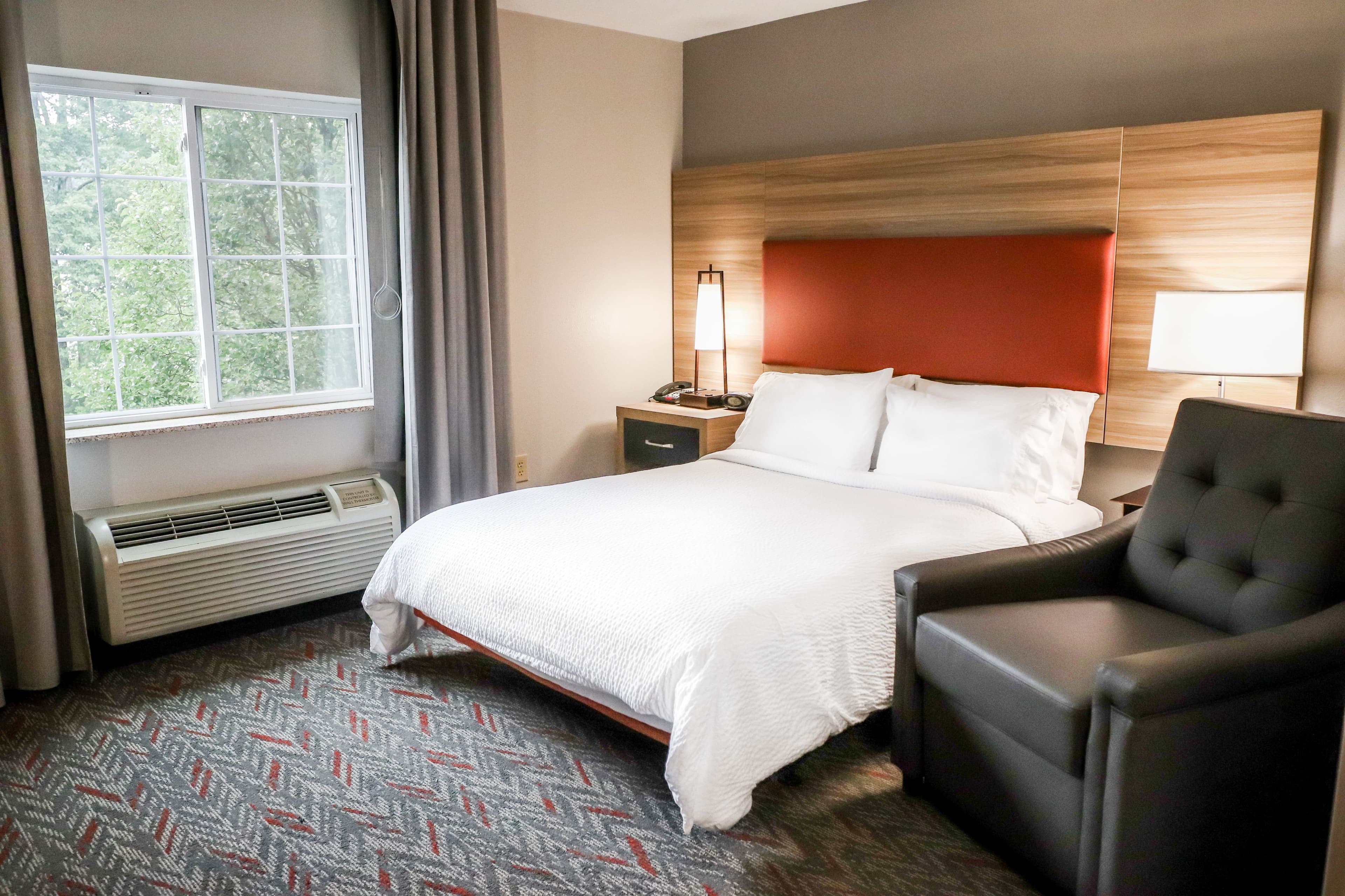 Candlewood Suites Richmond Airport — 10