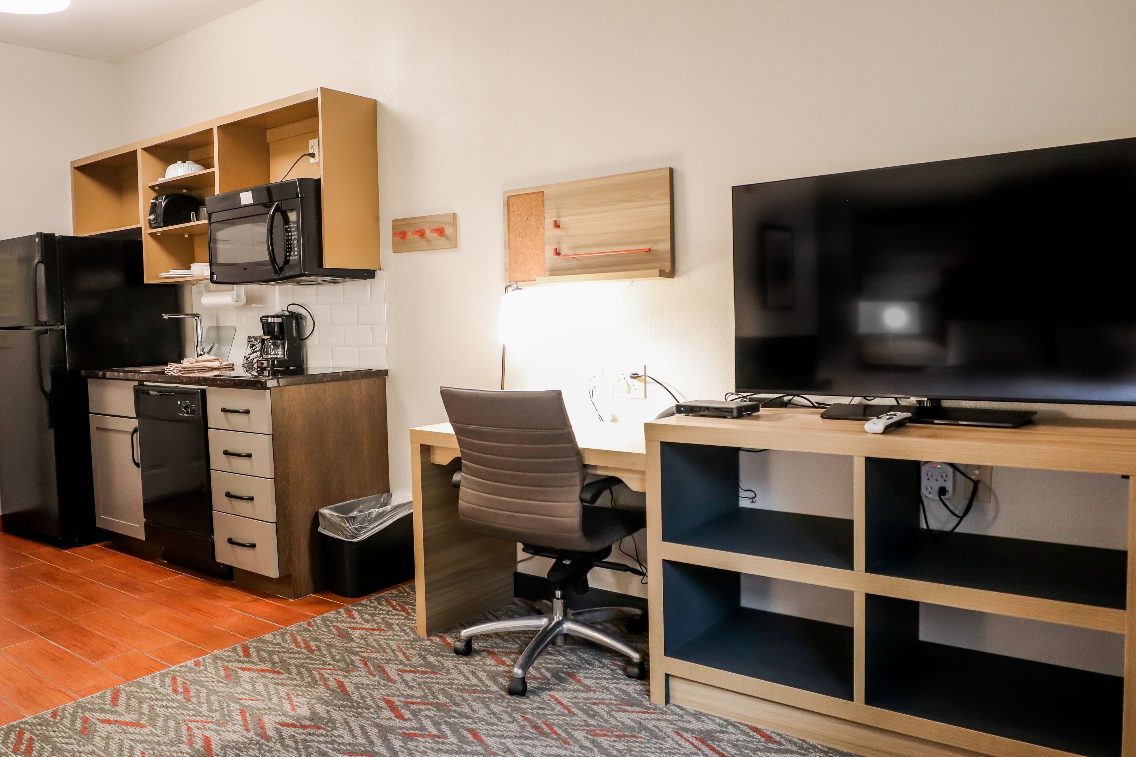 Candlewood Suites Richmond Airport — 6