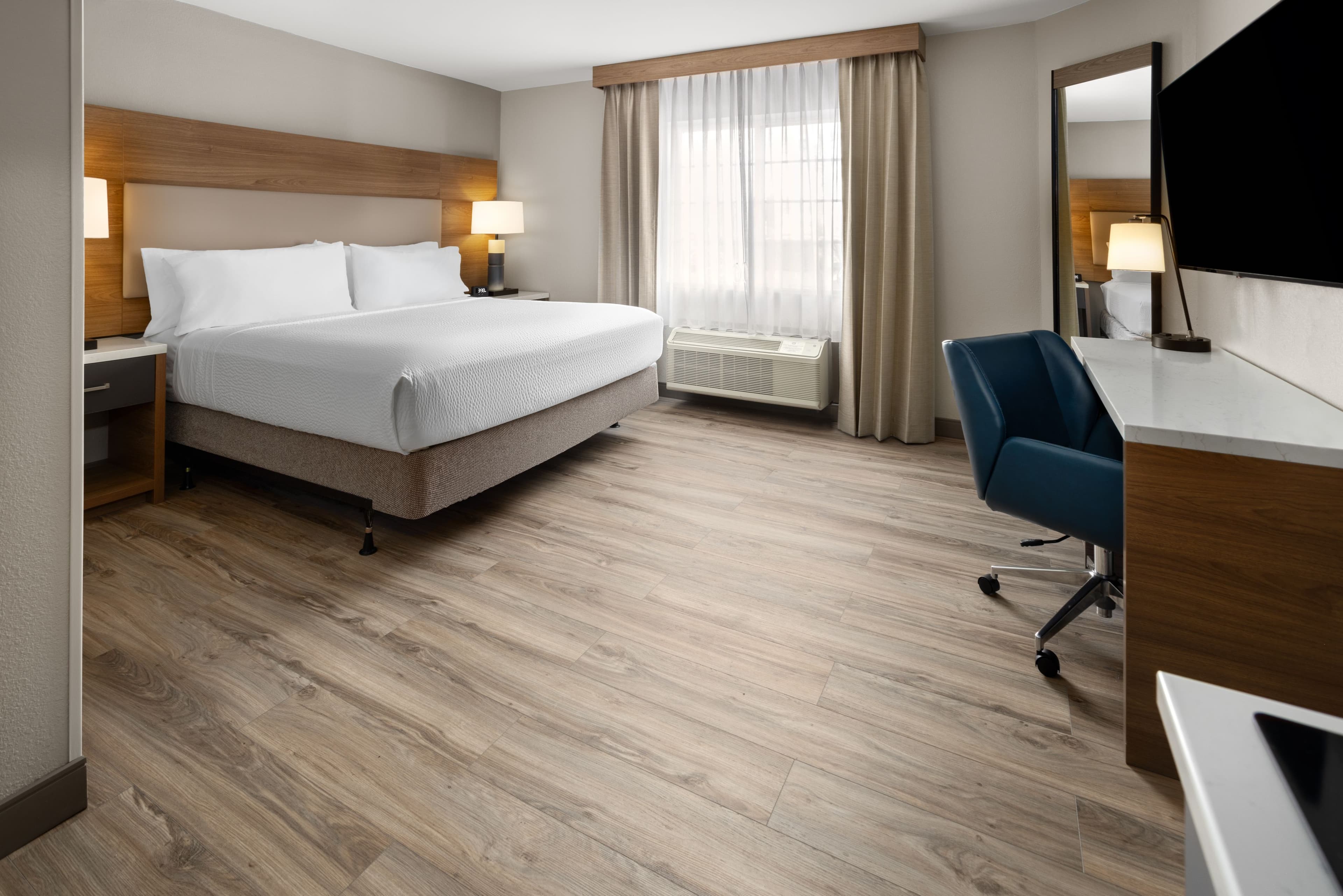 Candlewood Suites Richmond-South — 10