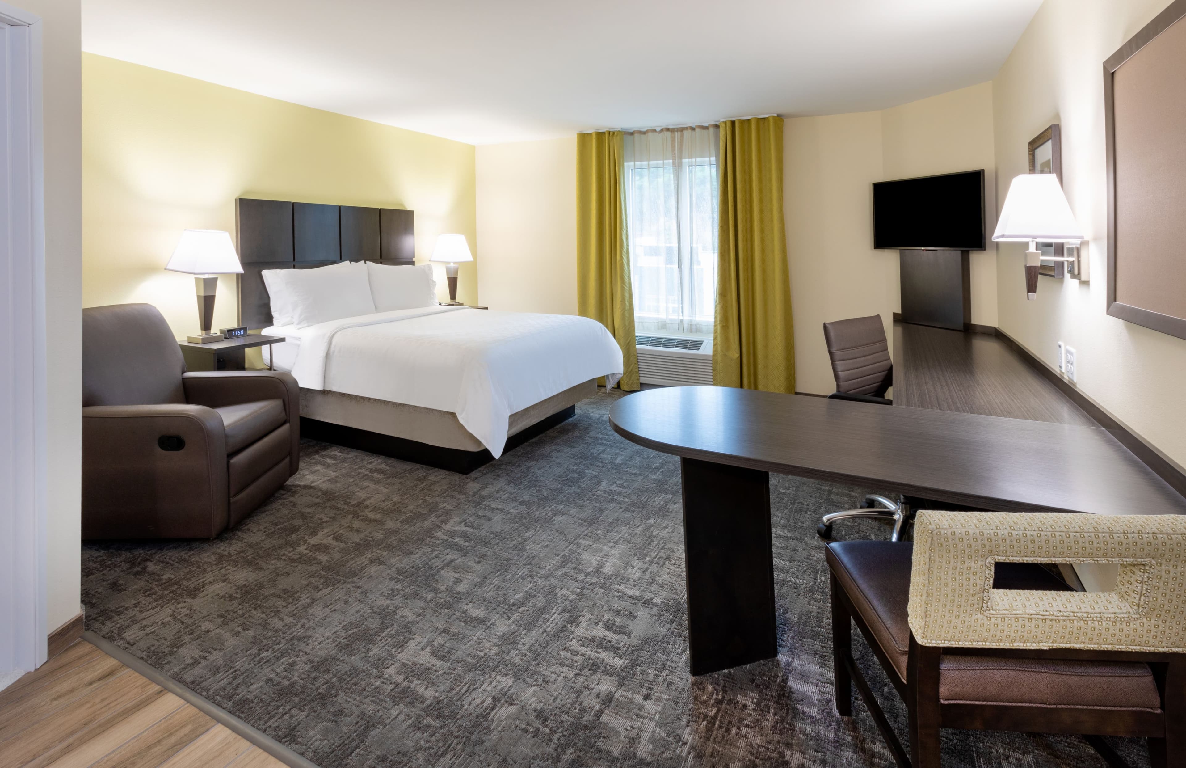 Candlewood Suites Rochester Mayo Clinic Area — 10