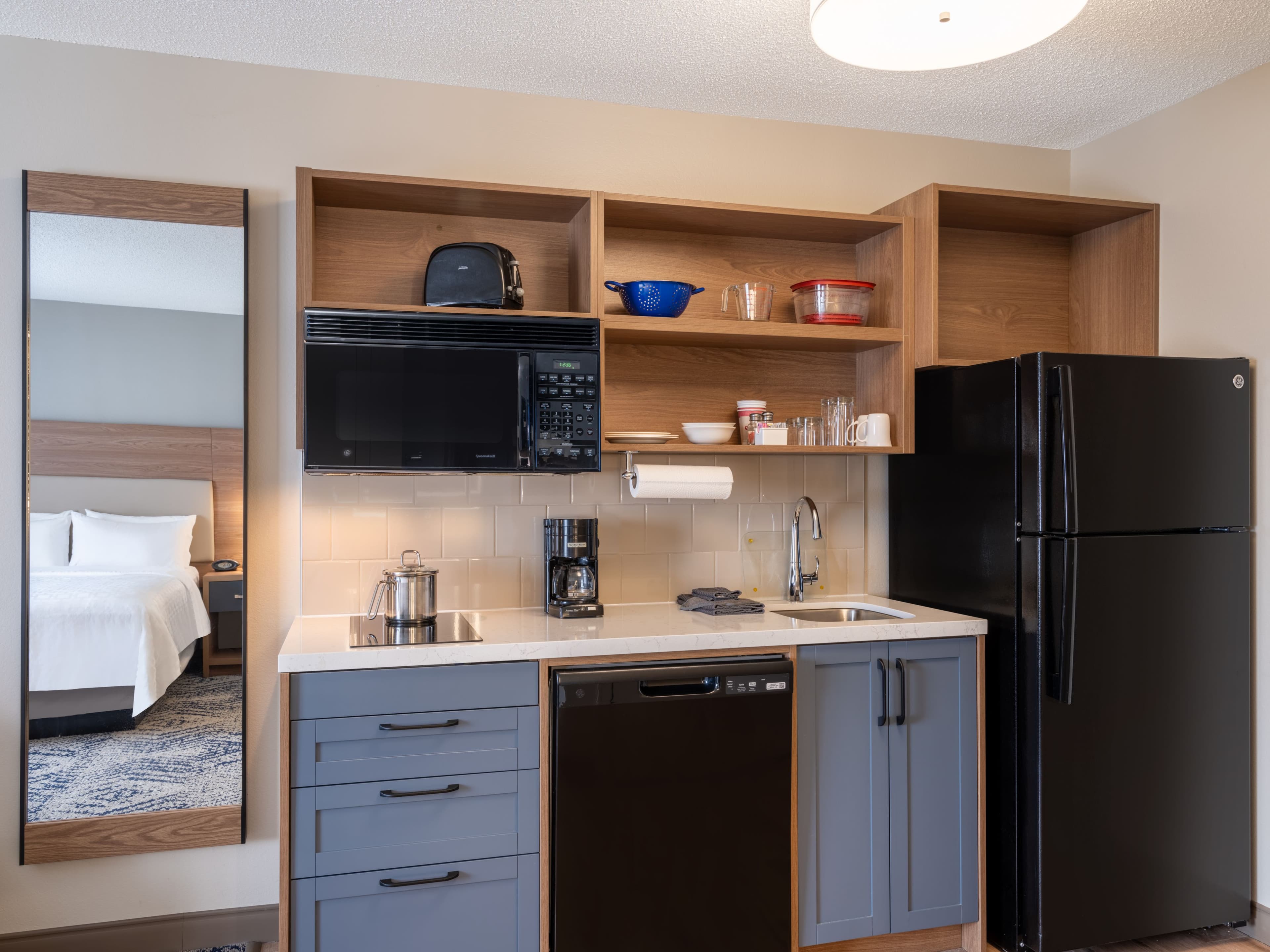 Candlewood Suites Rockford — 6