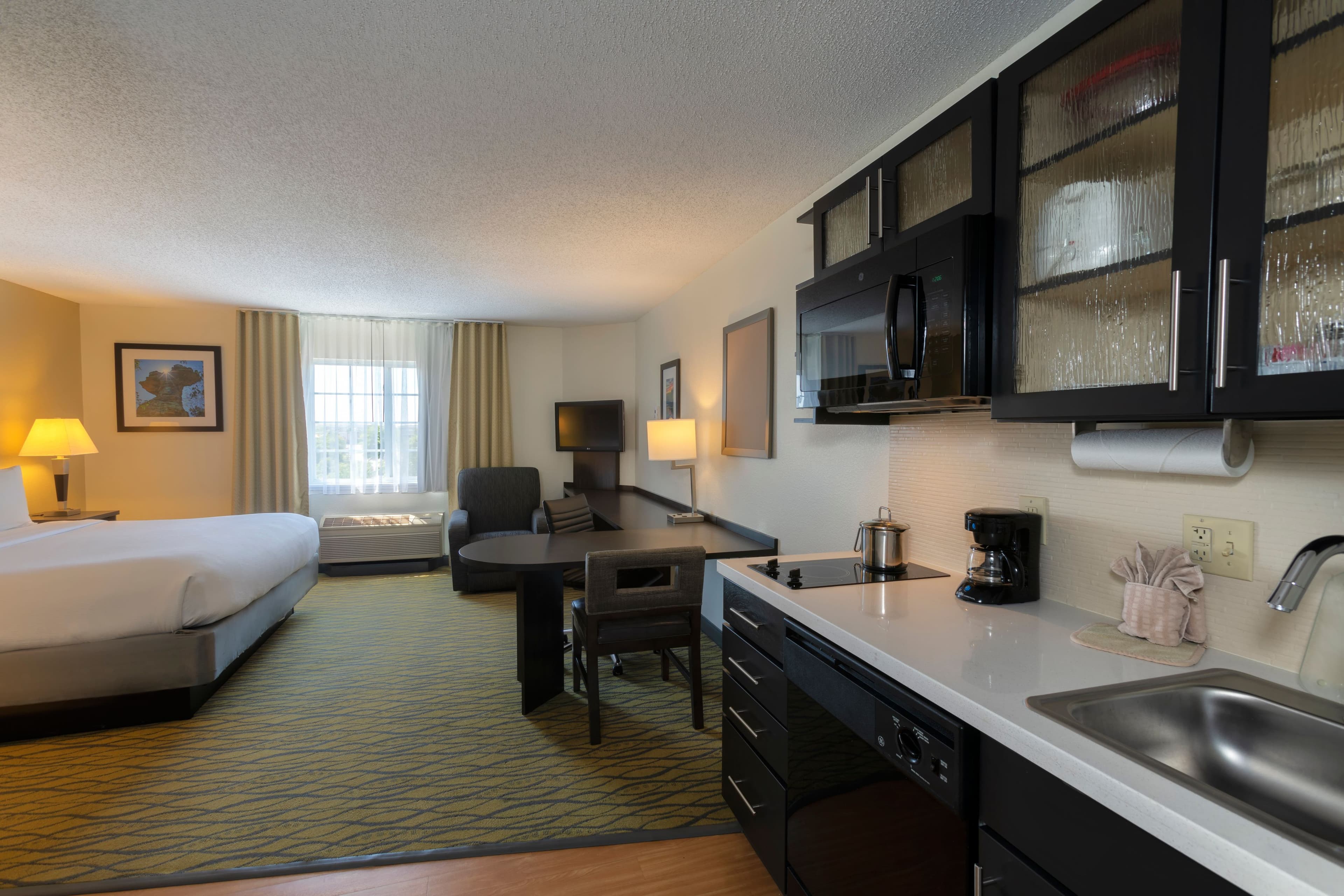 Candlewood Suites Rogers/Bentonville — 13