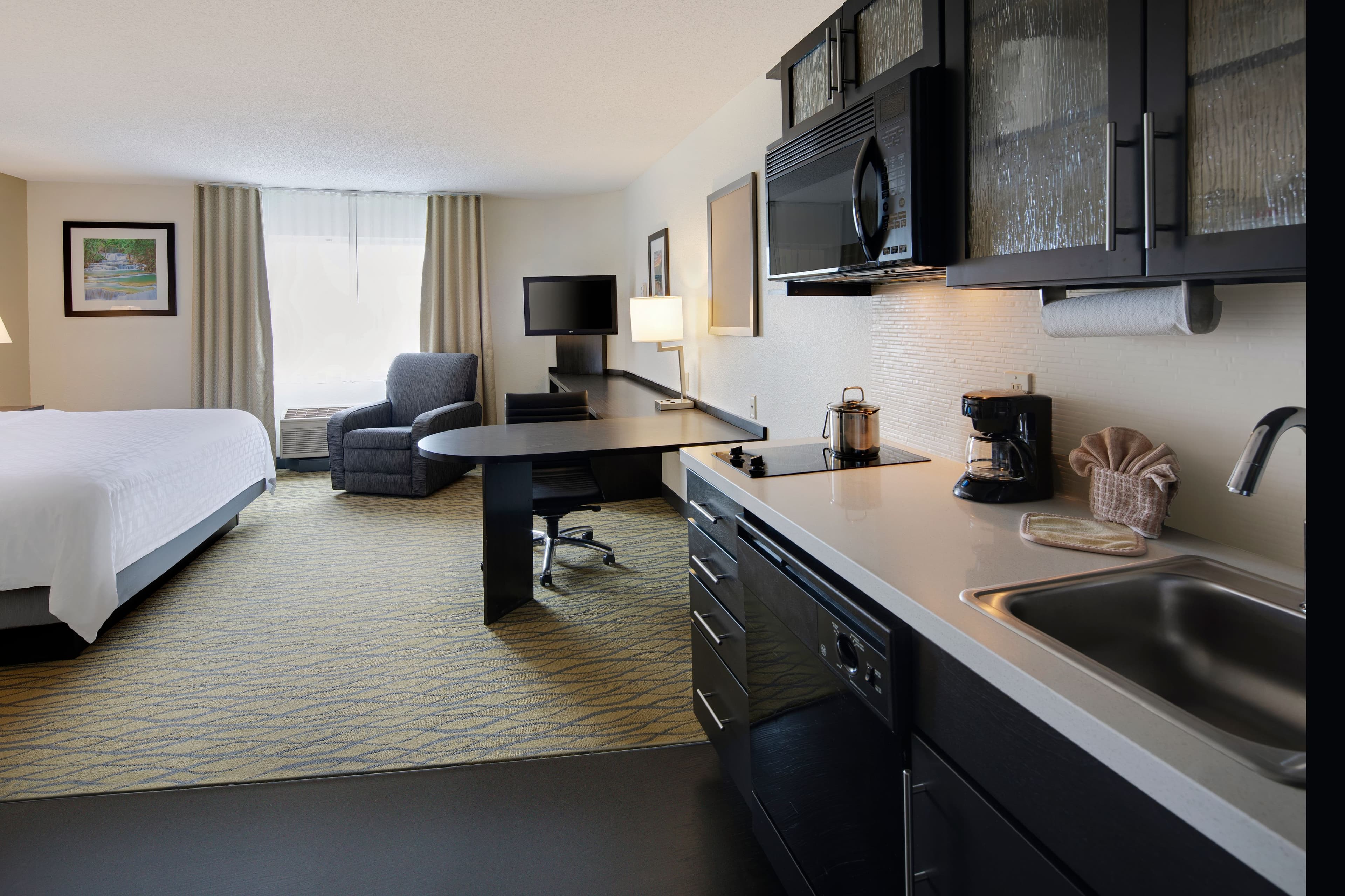 Candlewood Suites Rogers/Bentonville — 12