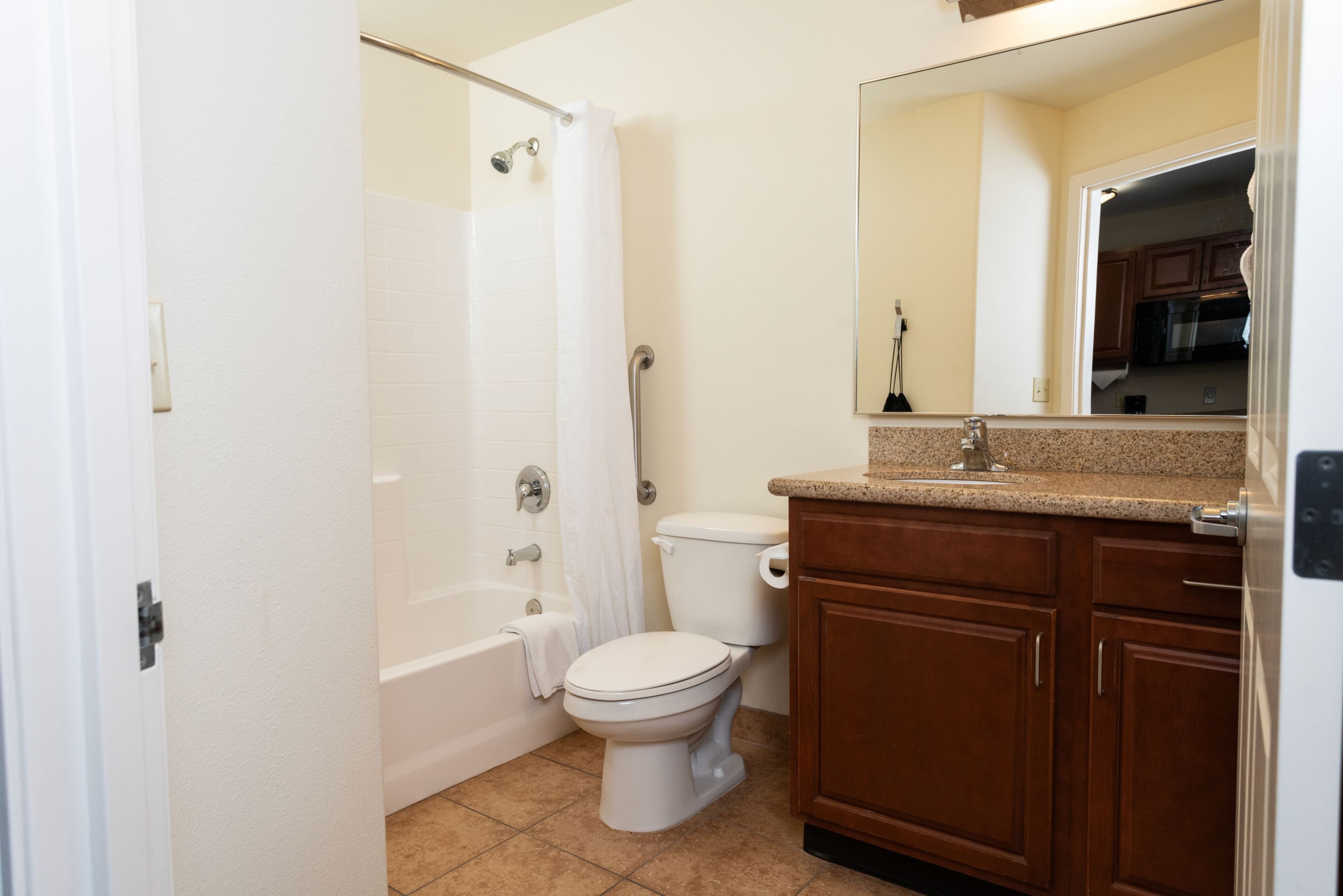 Candlewood Suites Roswell - Image 5