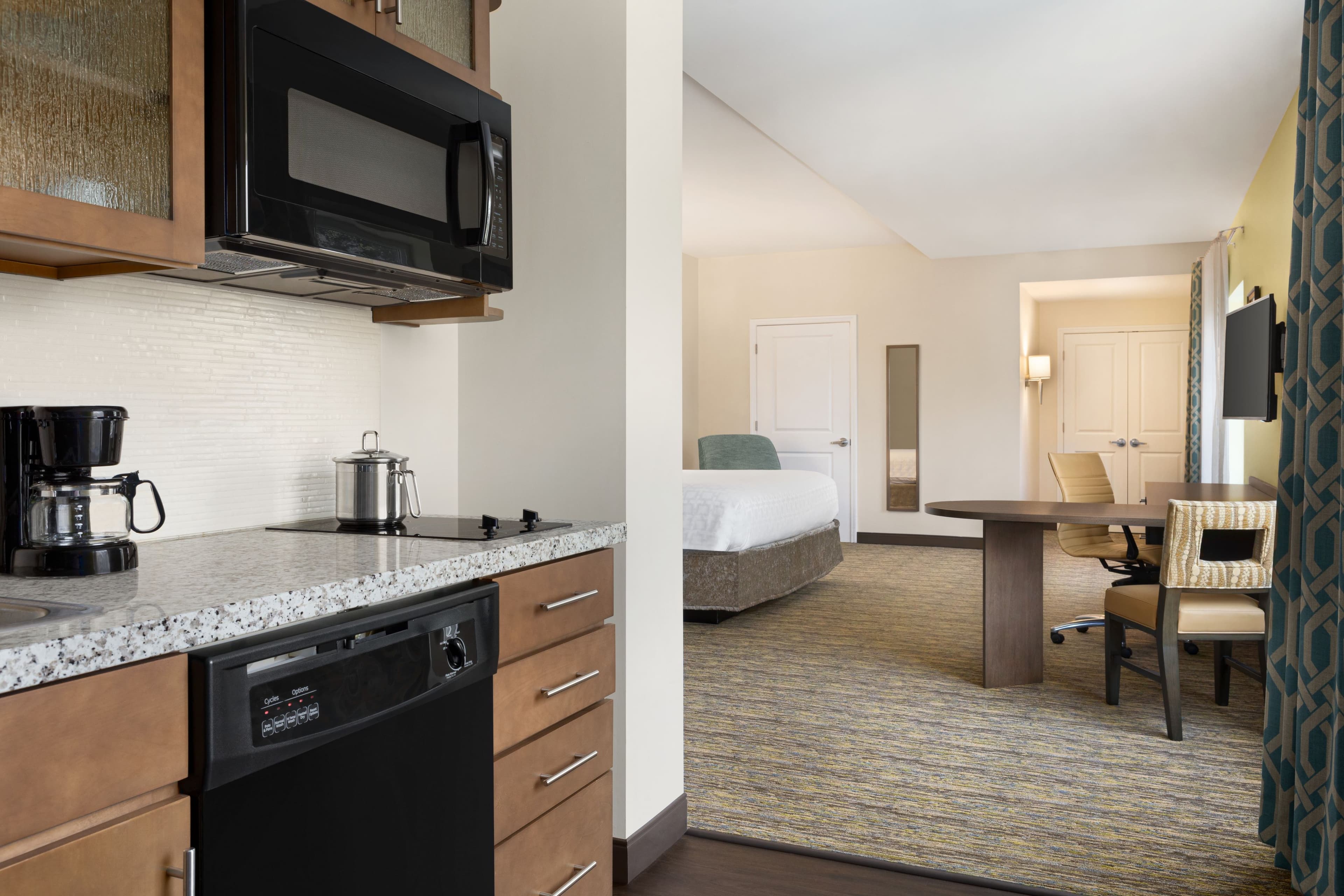 Studio Suite - Image 5