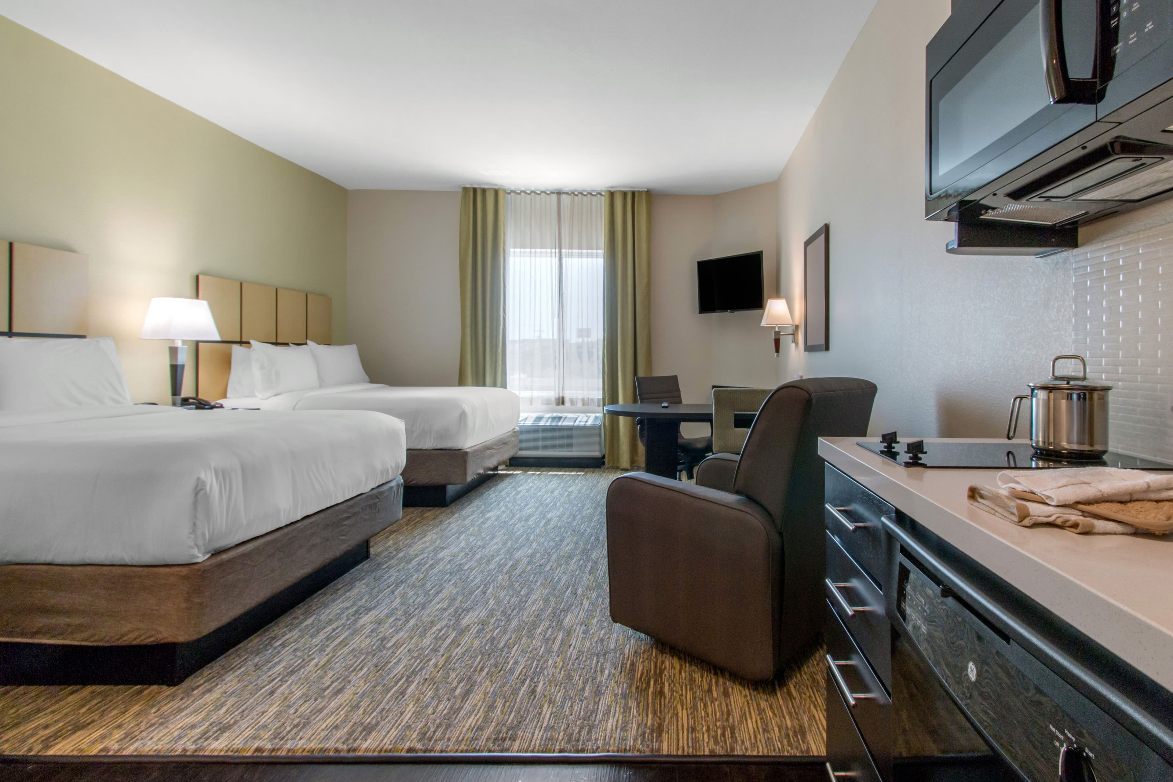 Candlewood Suites San Antonio Lackland AFB Area — 17
