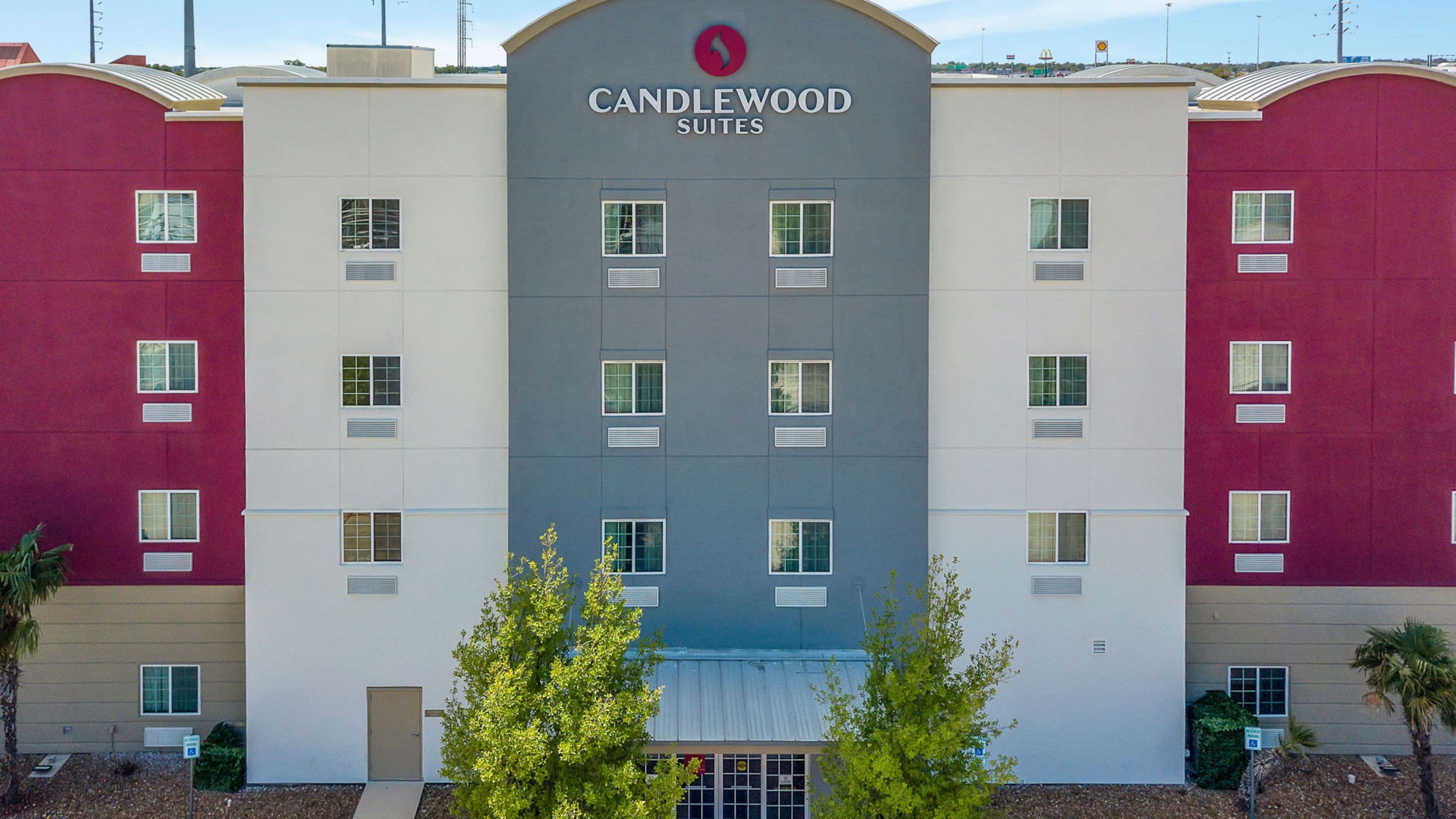 Candlewood Suites San Antonio Downtown - Image 1