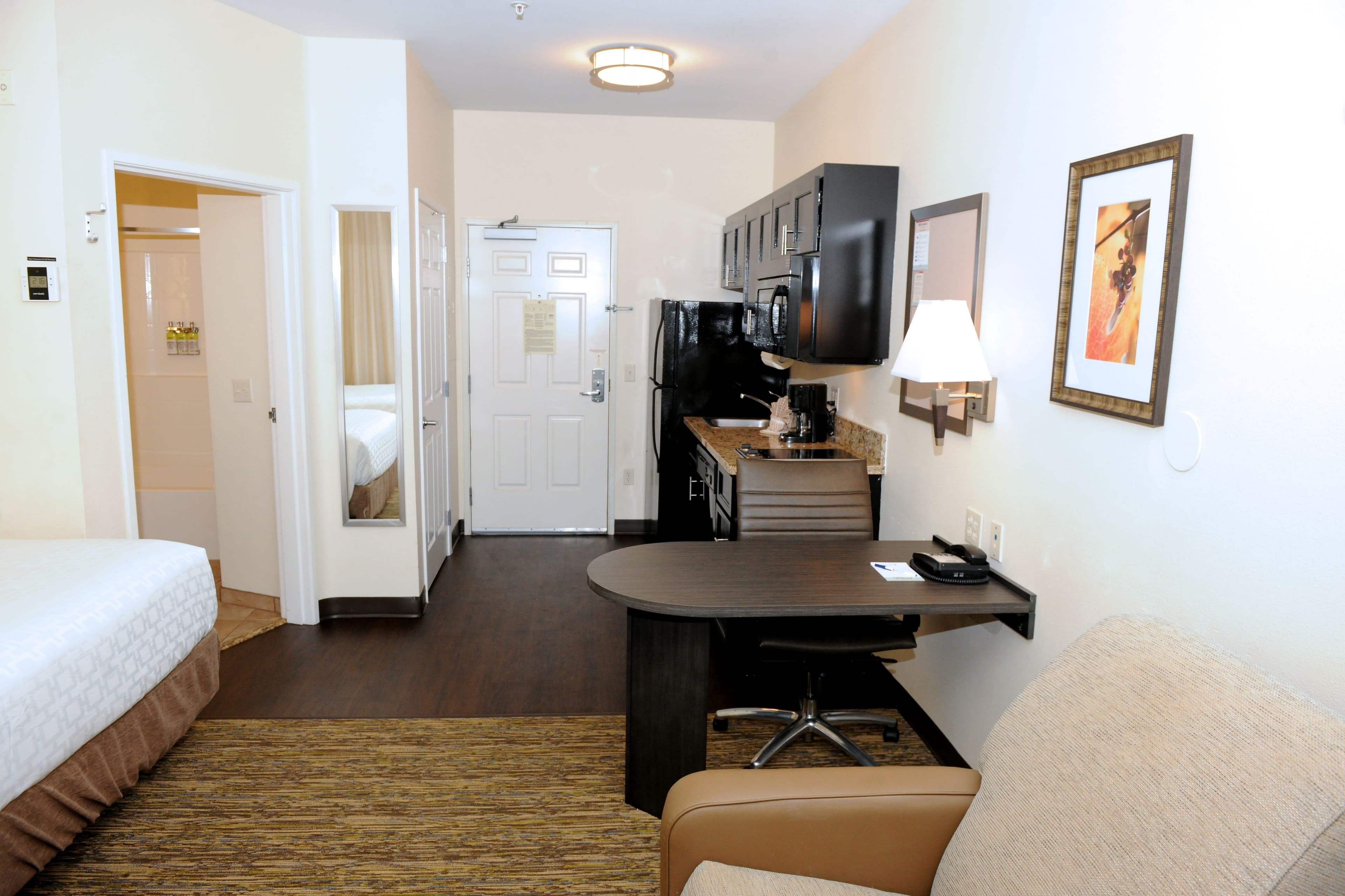 Candlewood Suites Santa Maria - Image 2