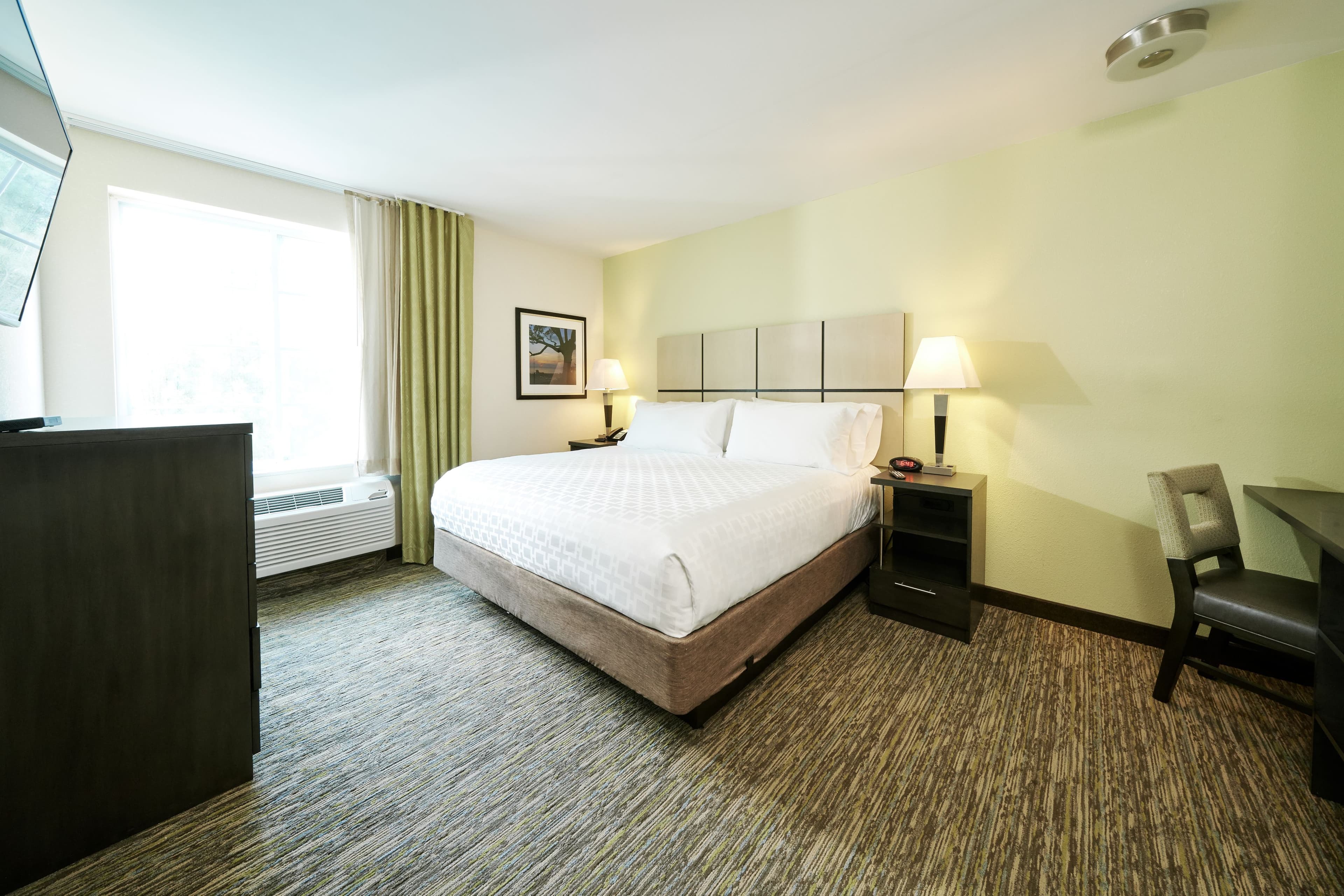 Candlewood Suites Santa Maria - Image 4