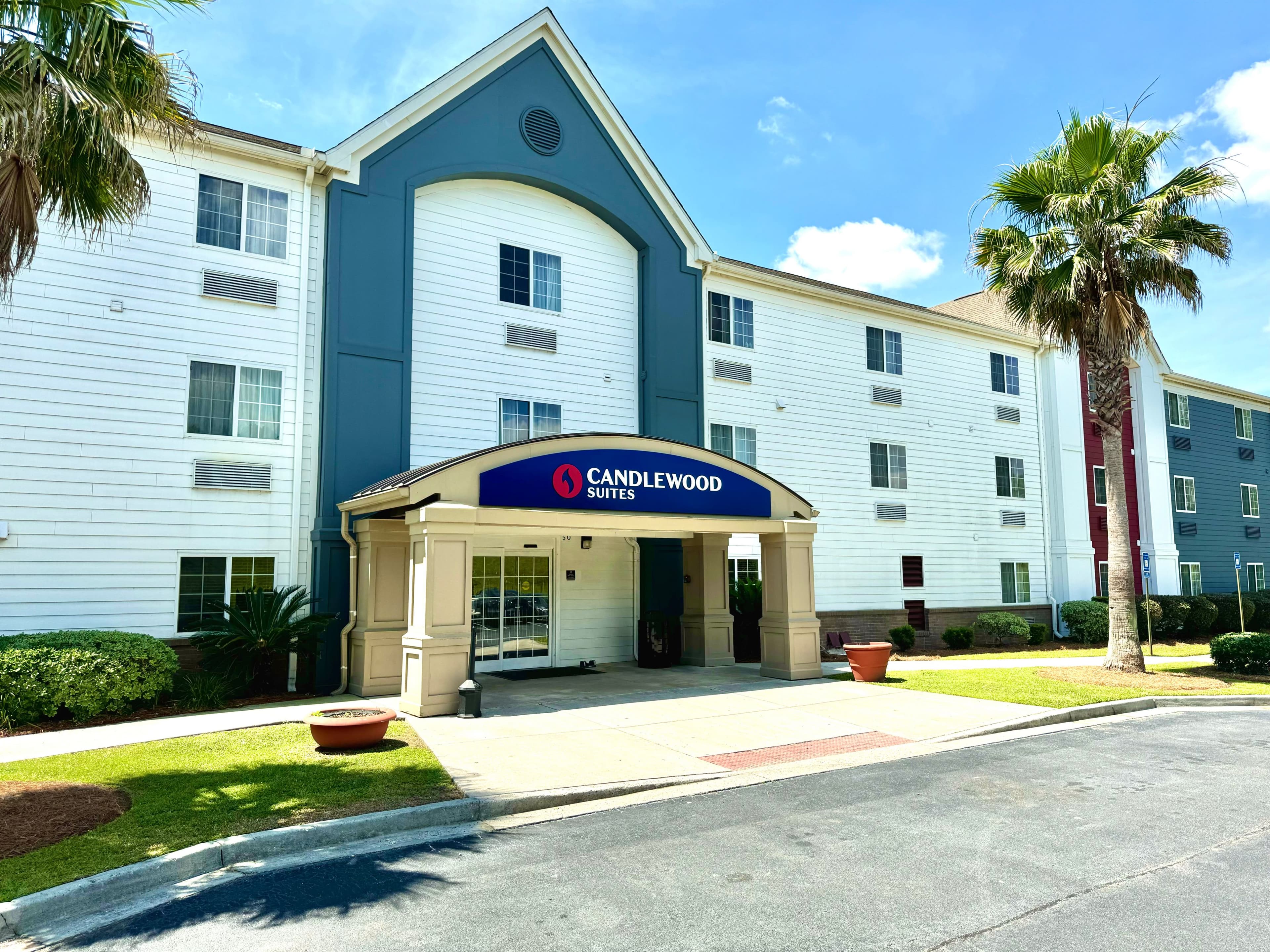 Candlewood Suites Savannah Airport - Image 1
