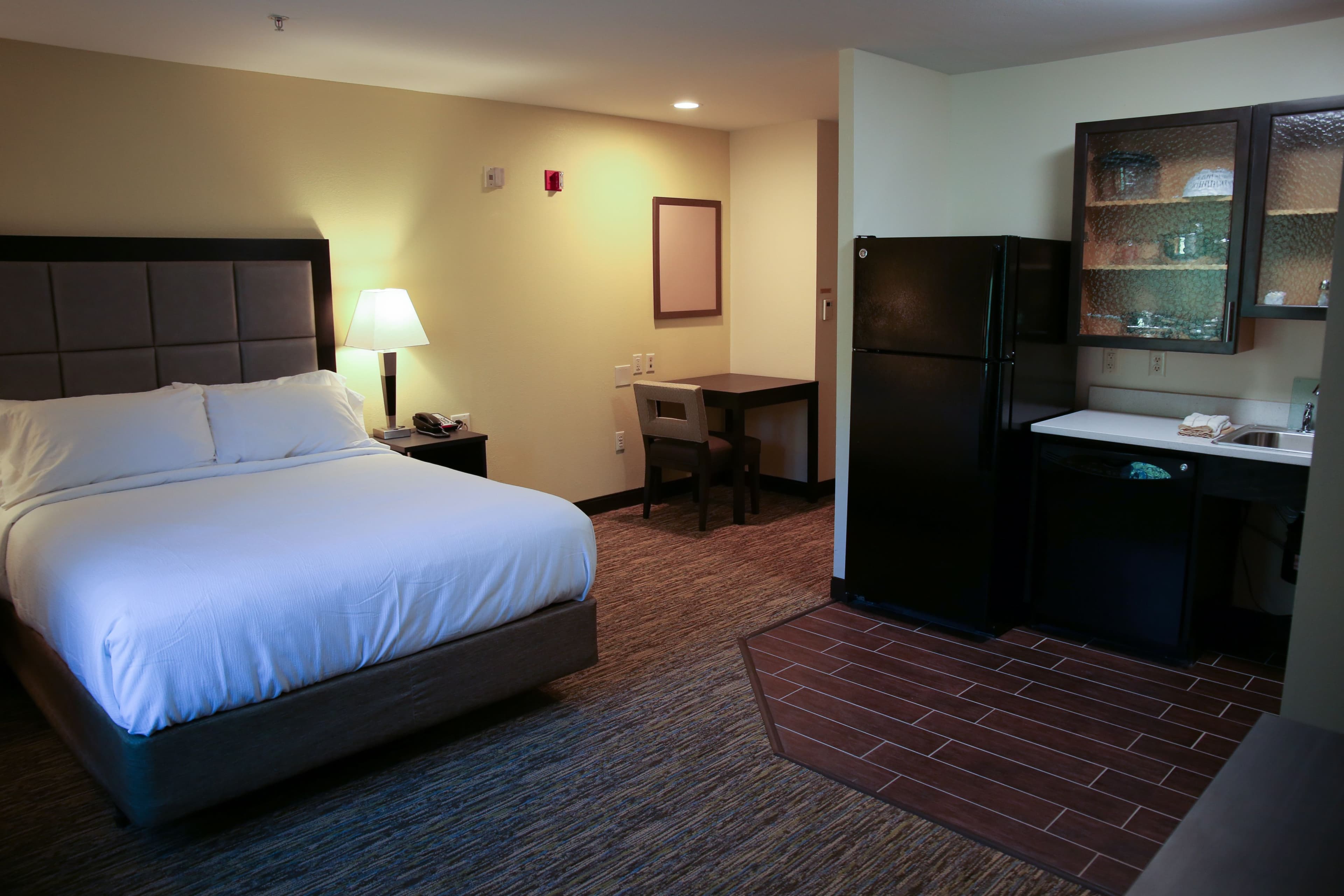 Candlewood Suites Portland - Scarborough - Image 4