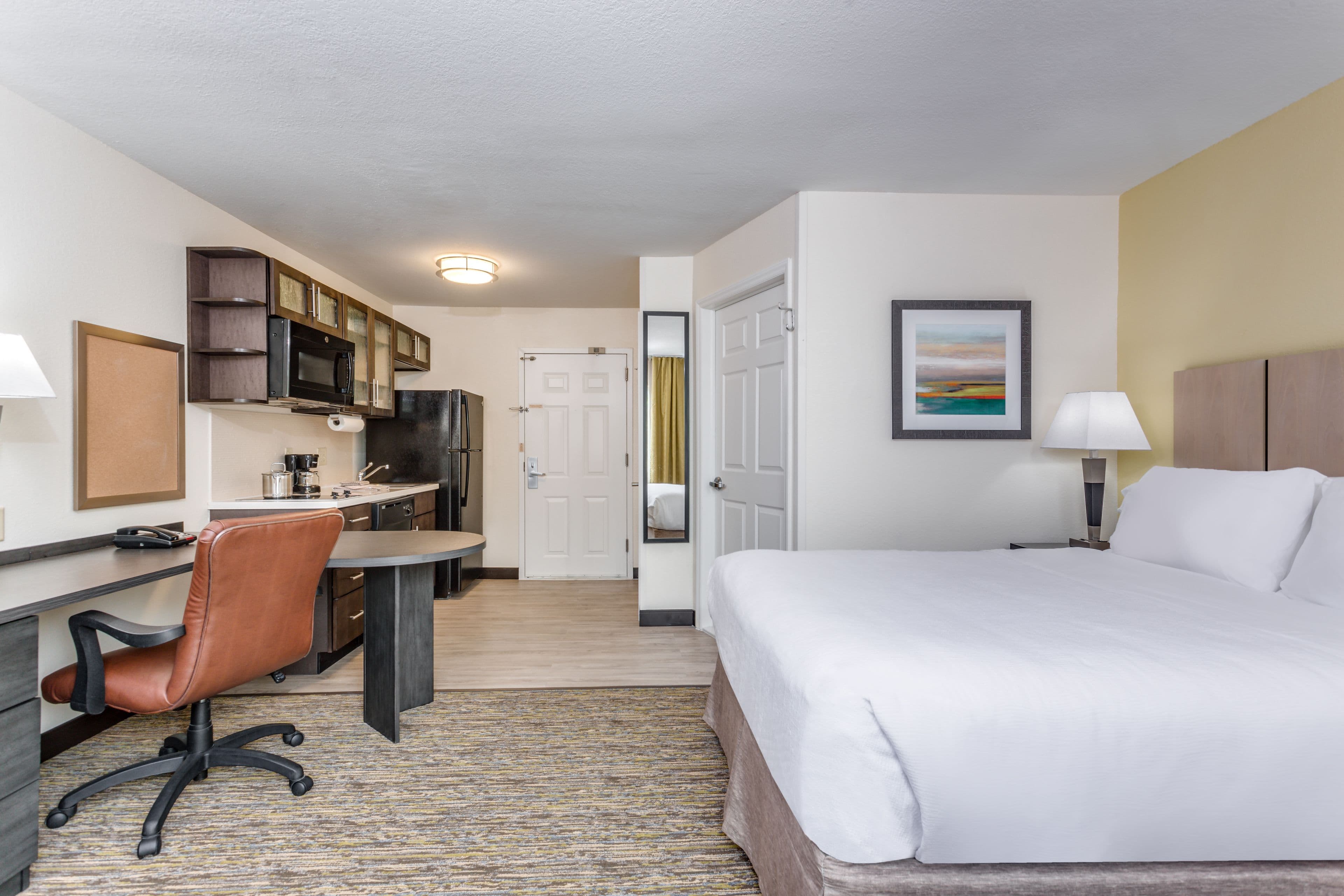 Candlewood Suites Secaucus - Meadowlands - Image 2