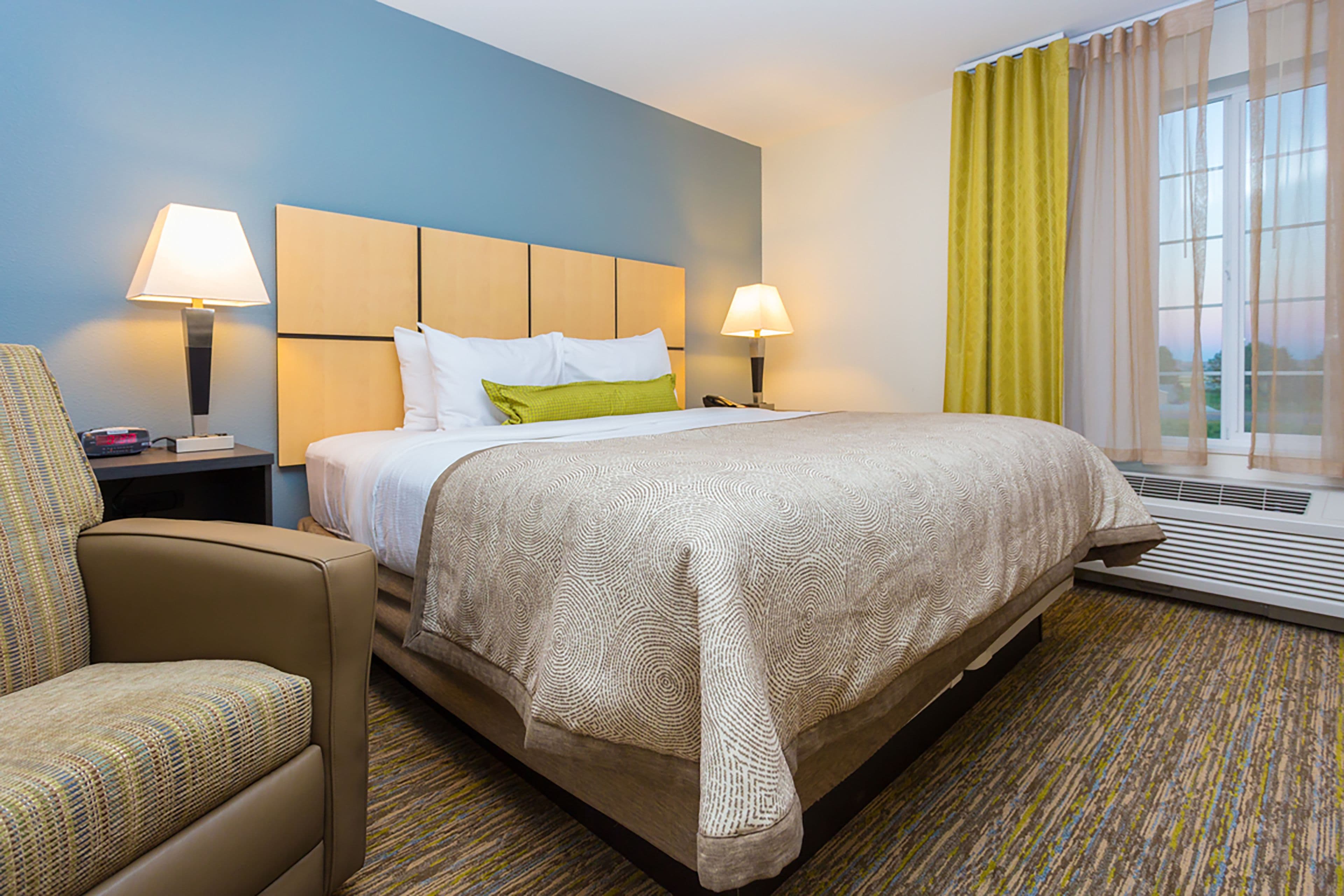 Candlewood Suites Sidney - Image 4