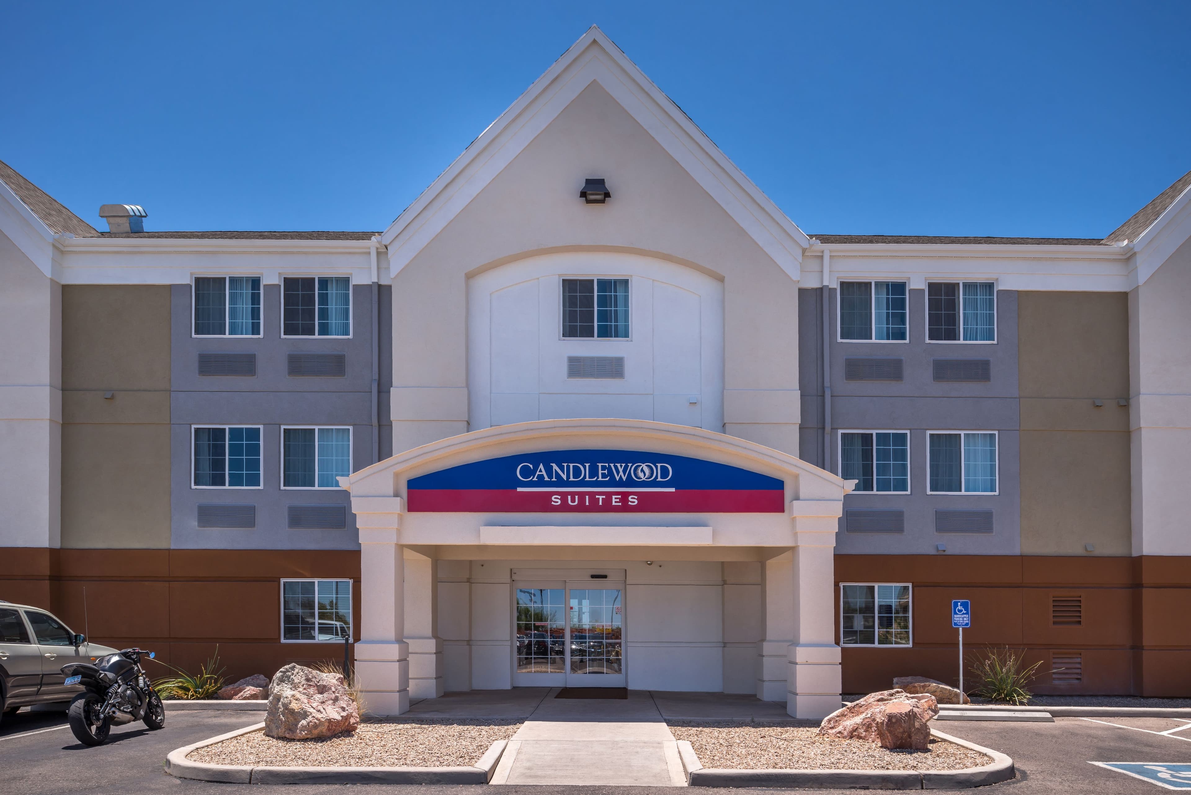 Candlewood Suites Sierra Vista - Image 1