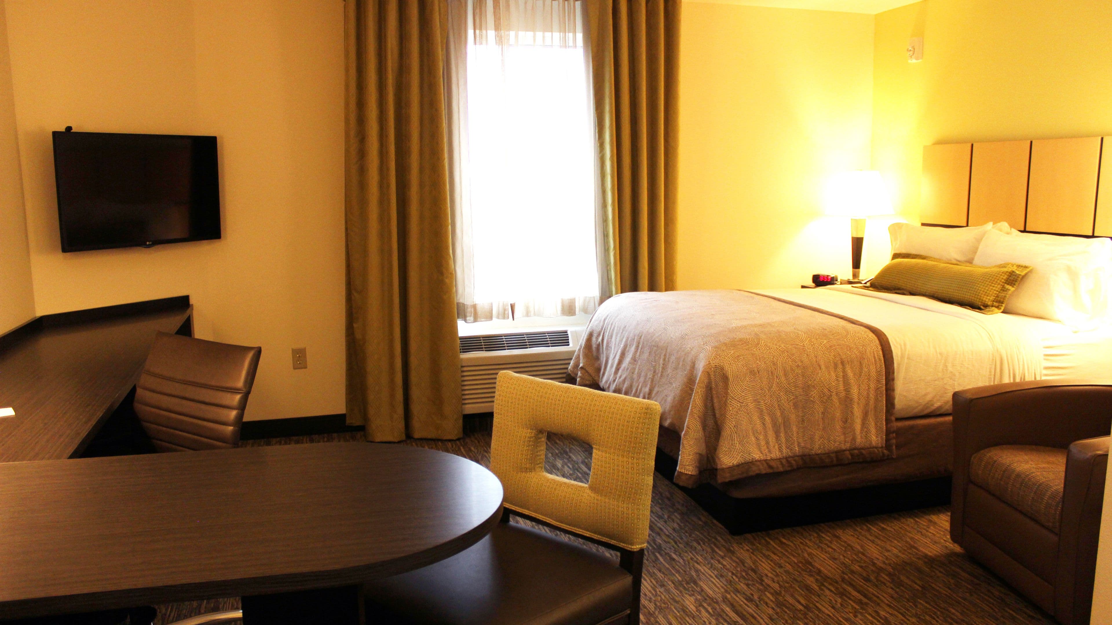 Candlewood Suites Sioux City - Southern Hills - Image 4