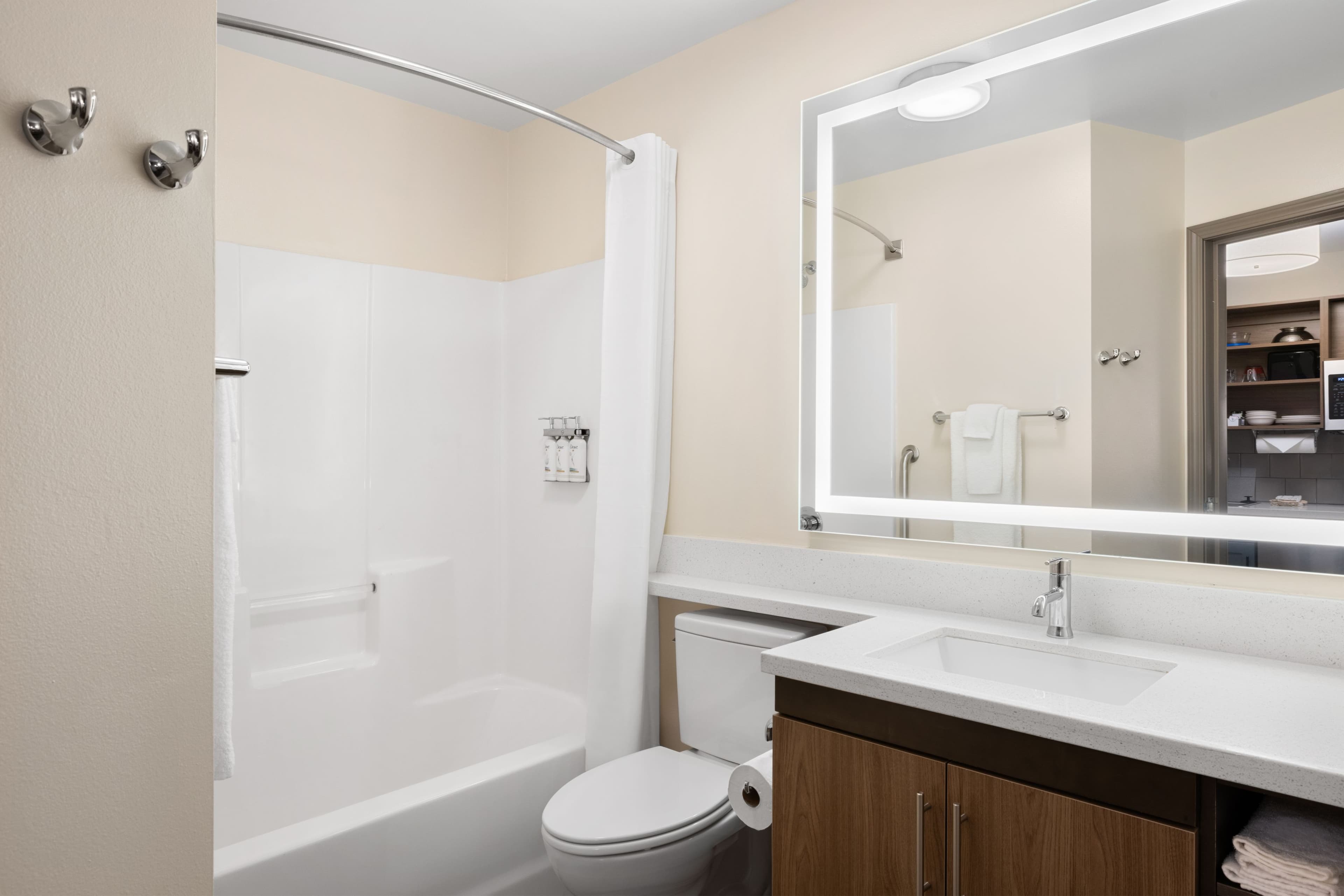 Candlewood Suites Sioux Falls - Image 3