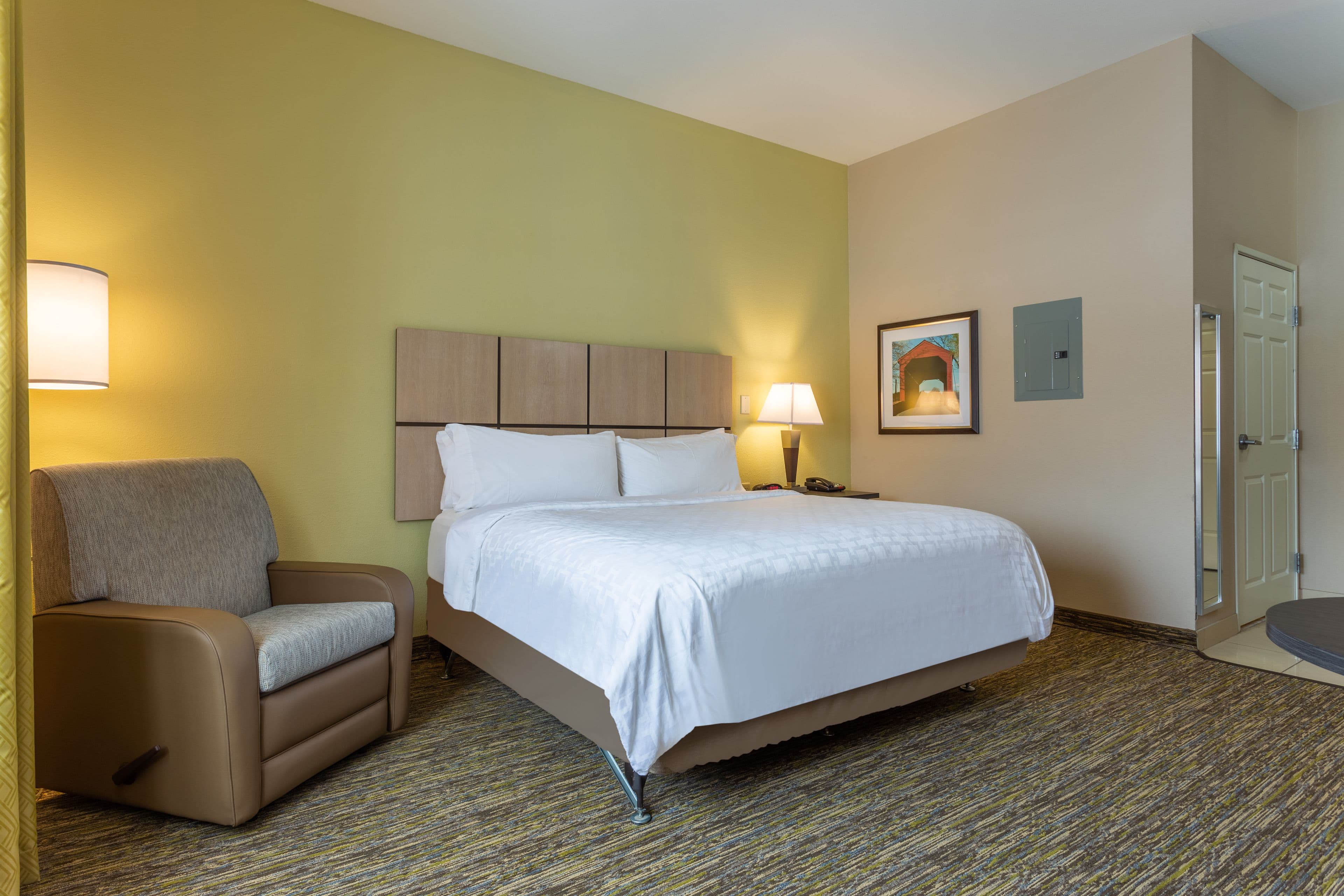 Candlewood Suites South Bend Airport - Image 4