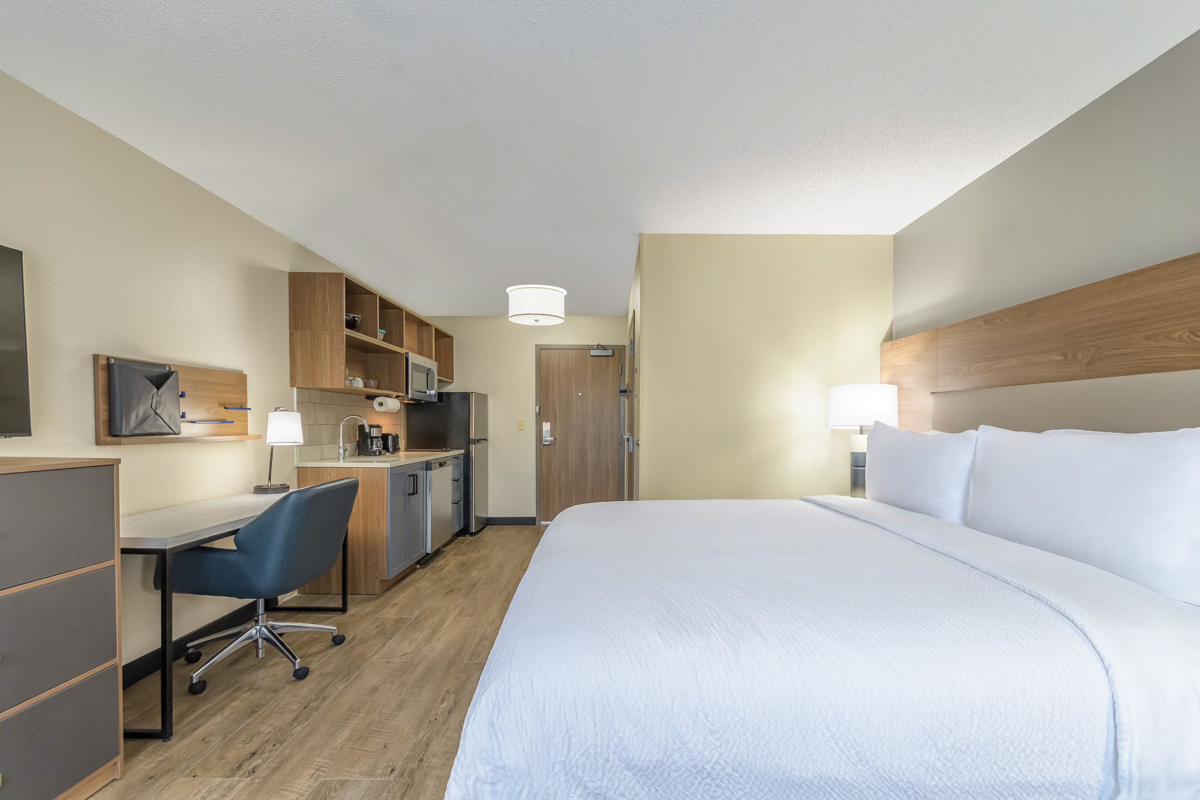 Candlewood Suites Southfield - Detroit - Image 4