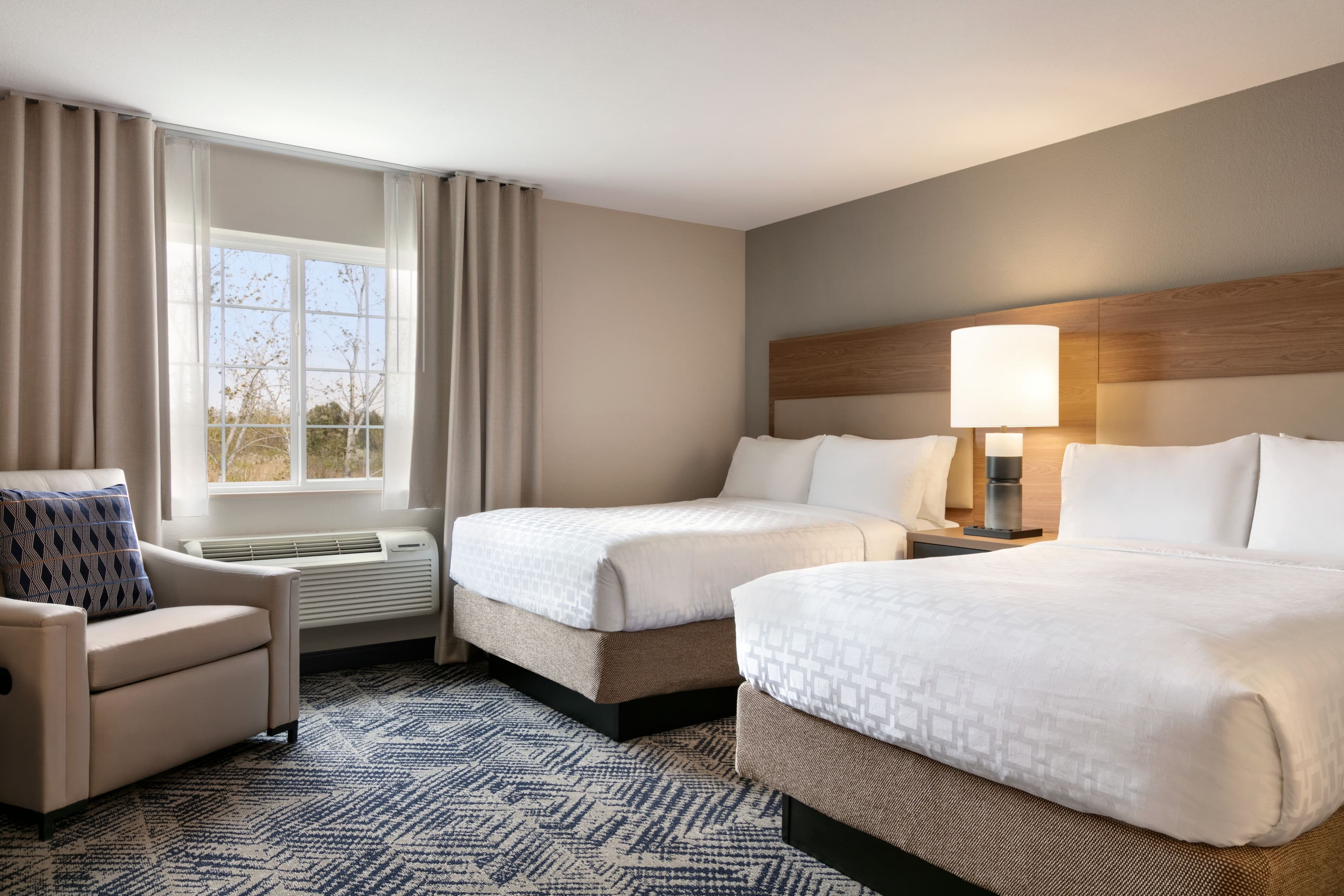 Candlewood Suites Springfield — 17