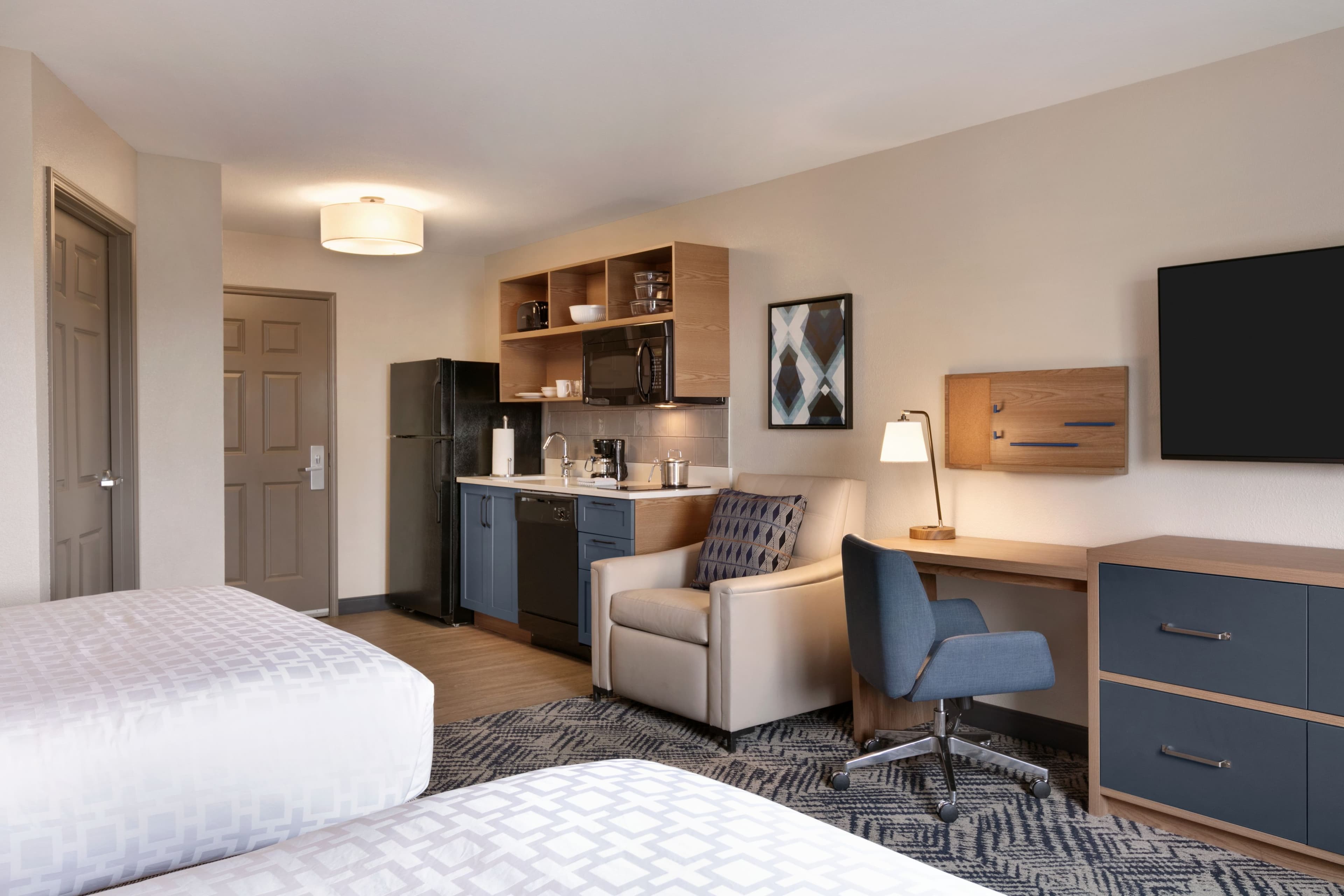 Candlewood Suites Springfield — 19