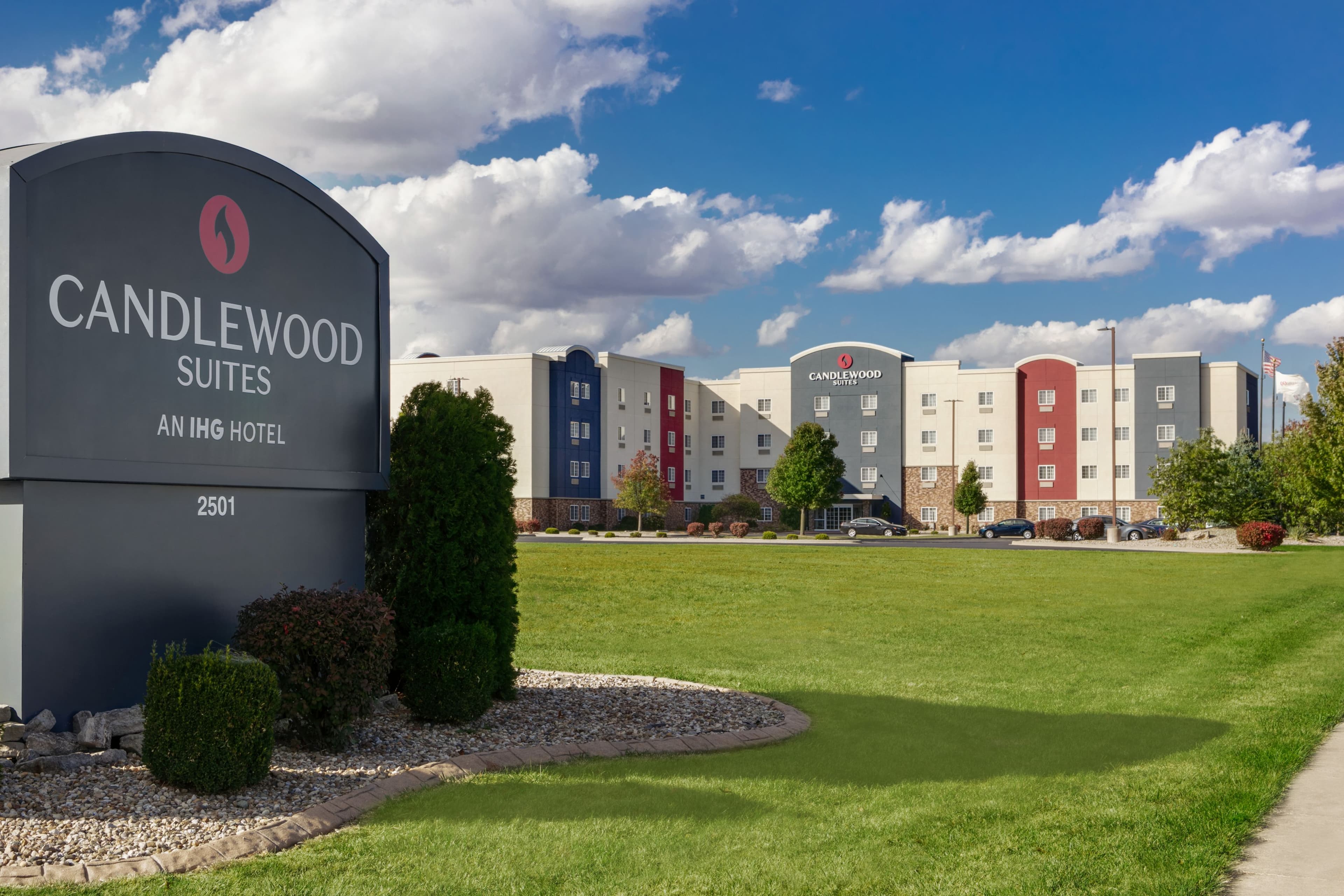 Candlewood Suites Springfield - Image 1
