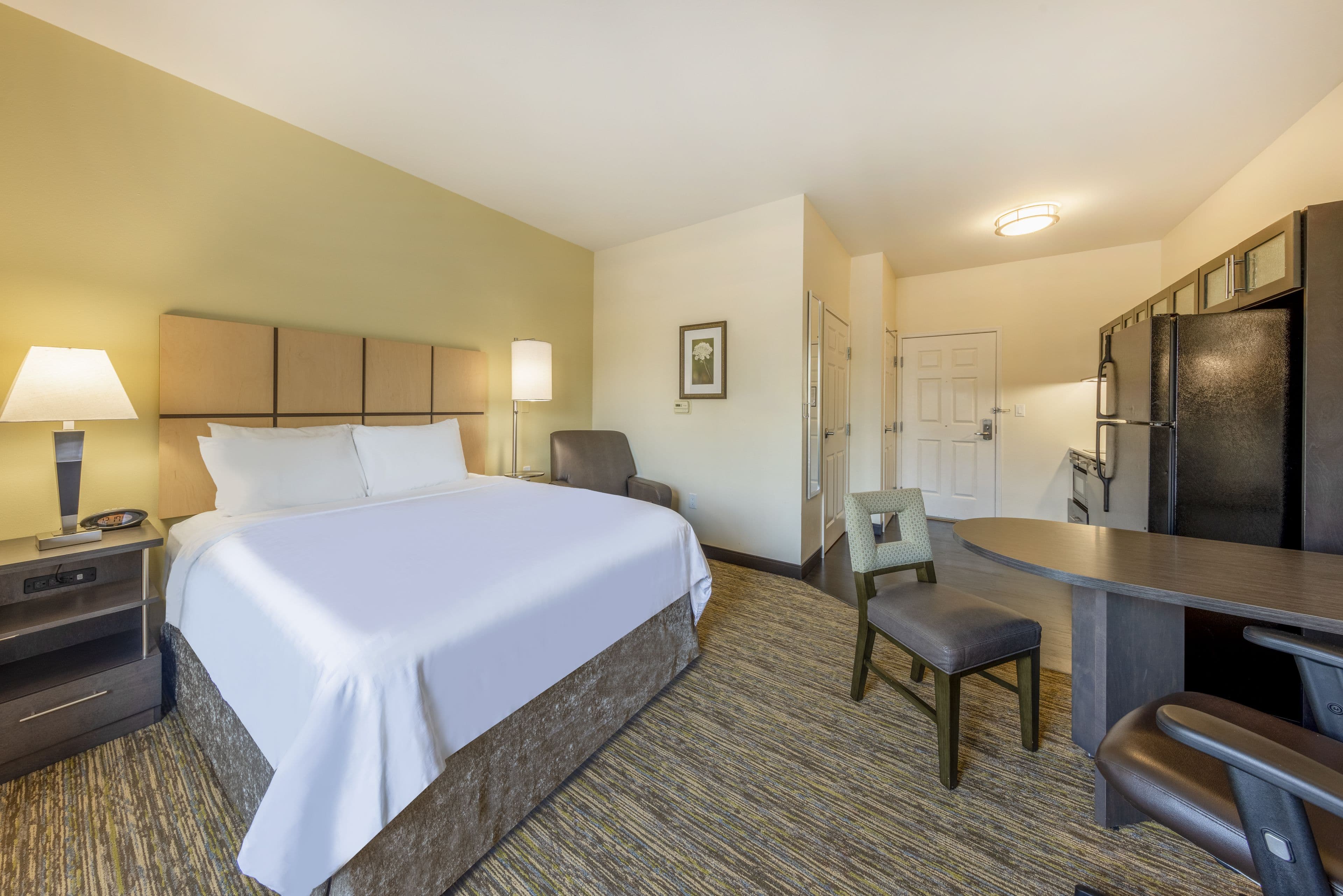 Candlewood Suites Springfield-Medical District - Image 4