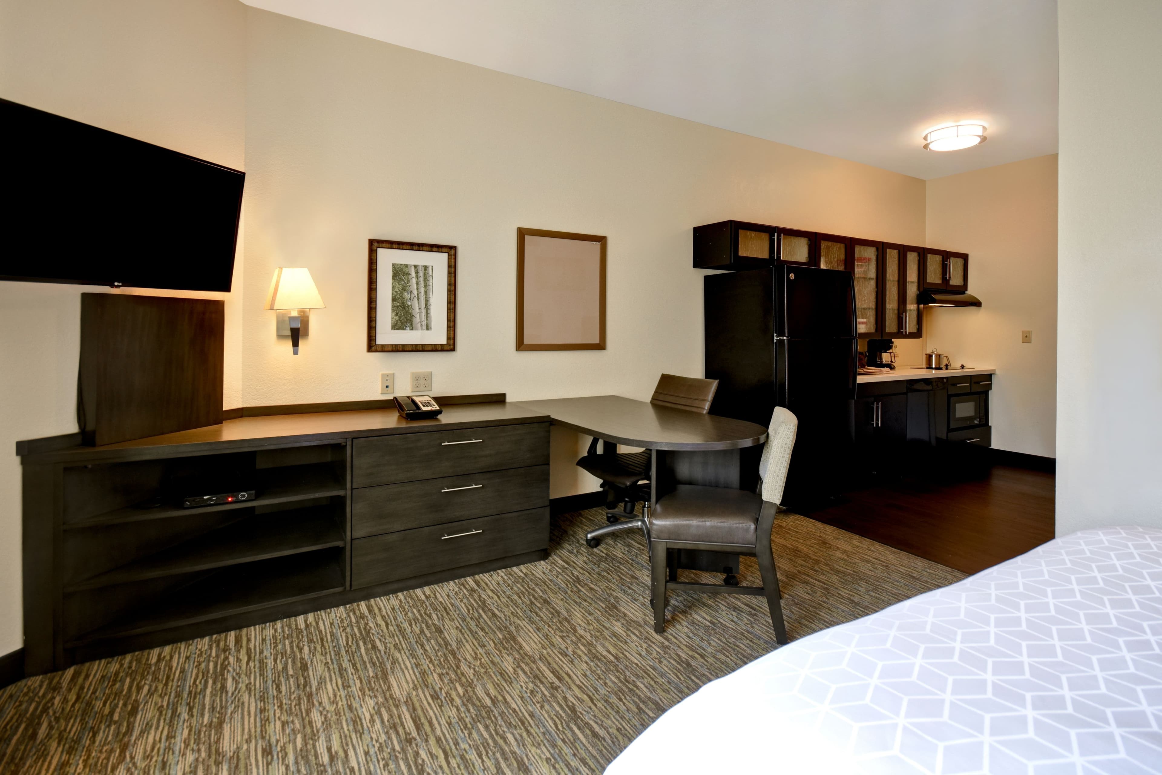 Candlewood Suites St. Clairsville-Wheeling Area - Image 3