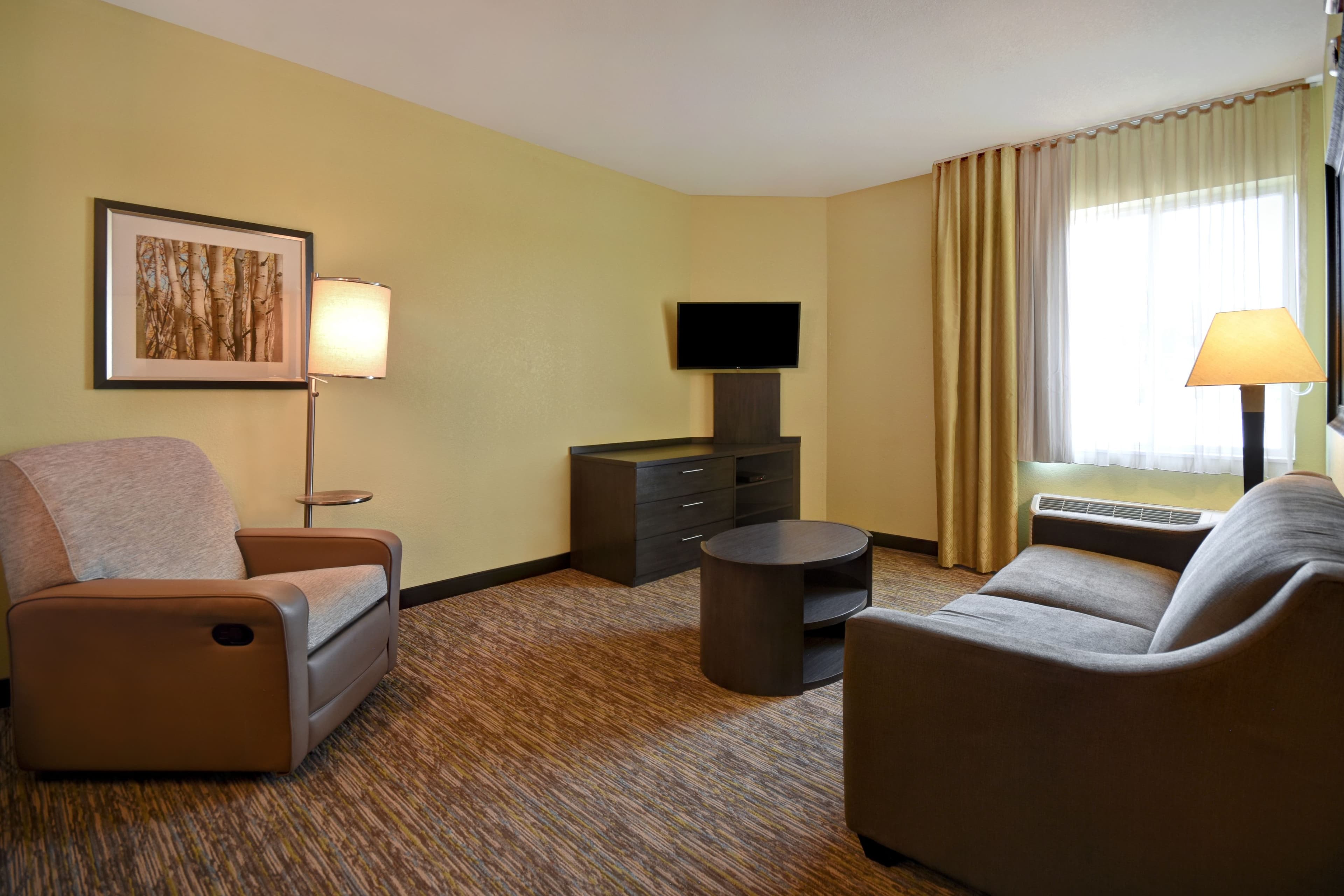 Candlewood Suites St. Clairsville-Wheeling Area — 34