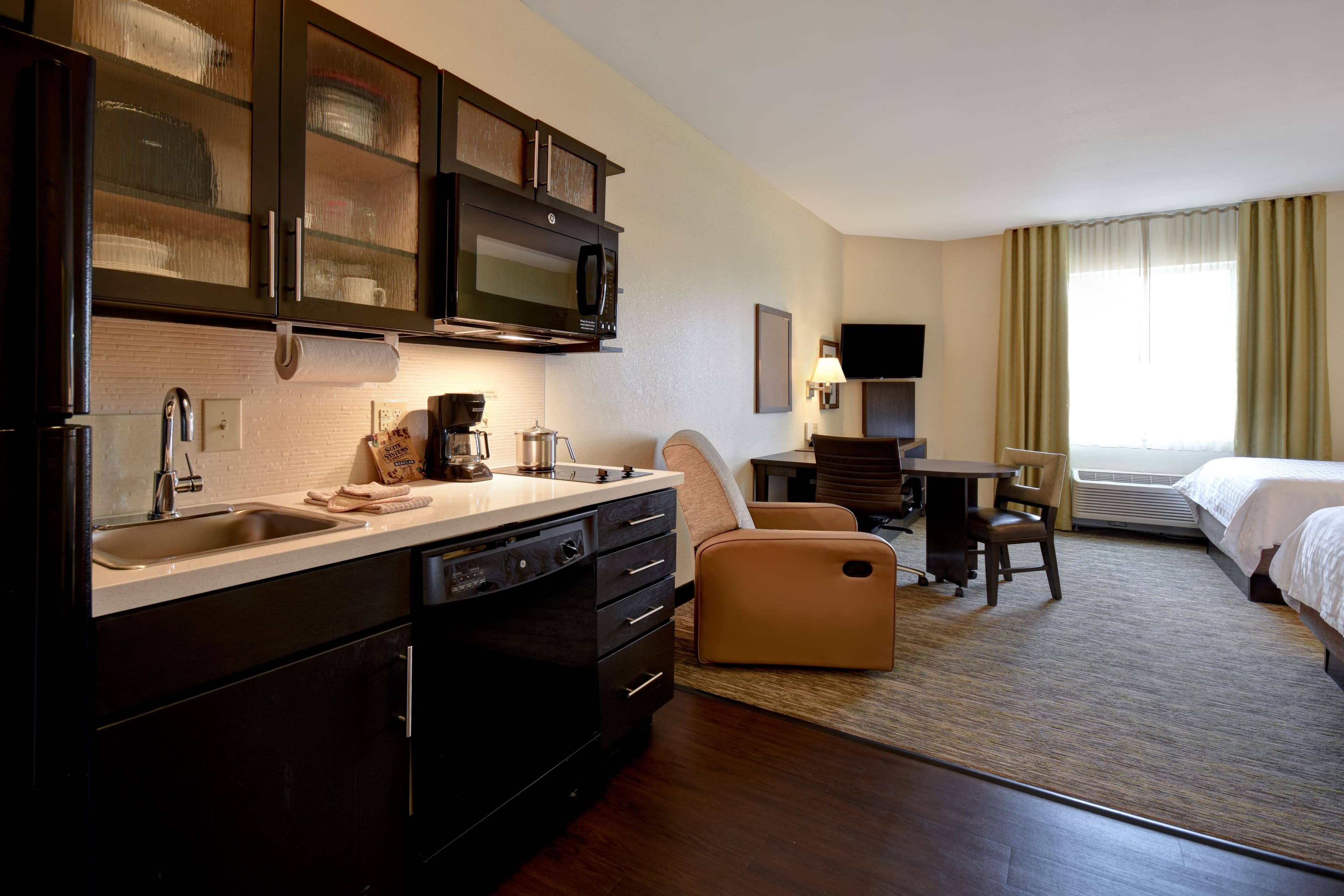Candlewood Suites St. Clairsville-Wheeling Area — 22