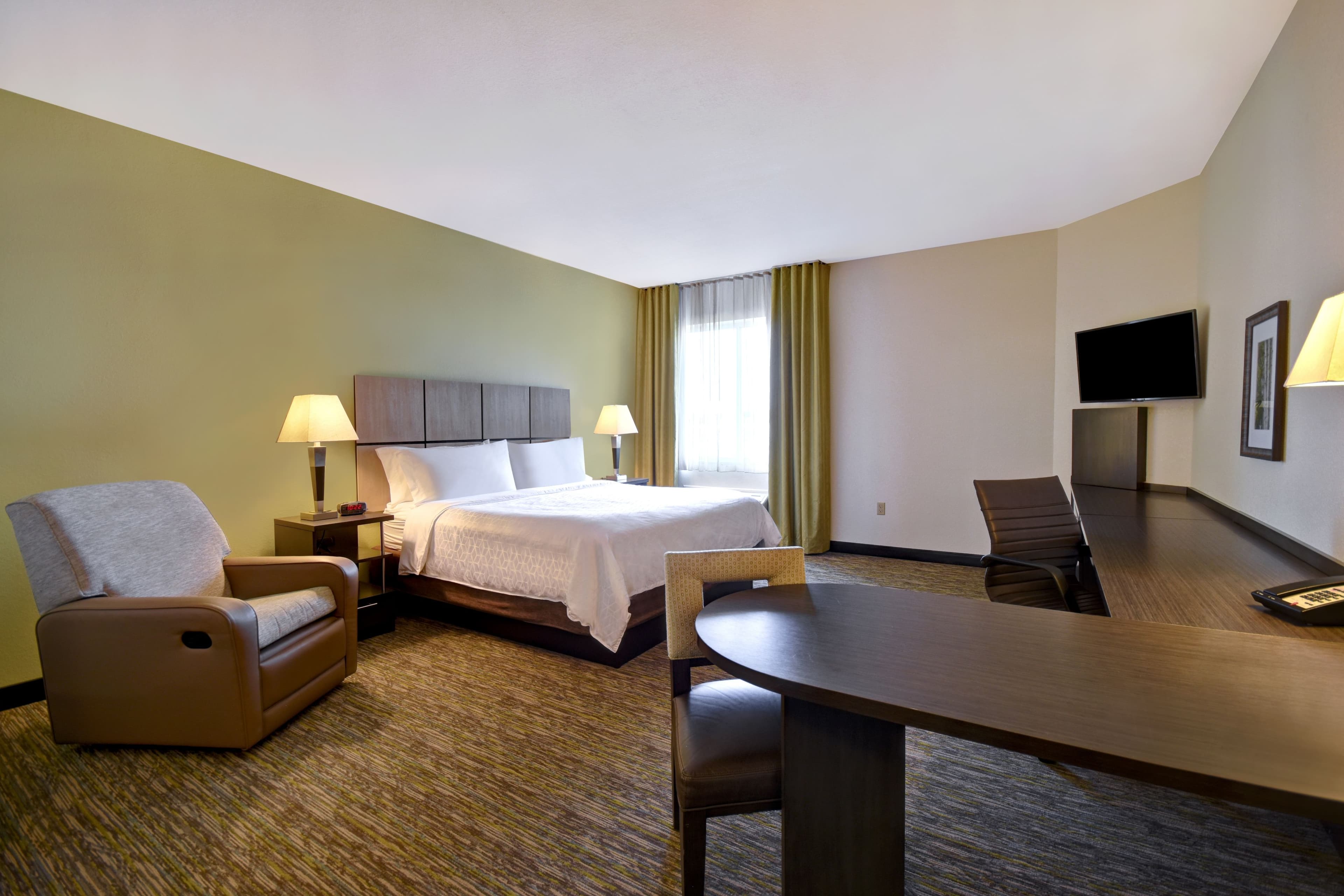 Candlewood Suites St. Clairsville-Wheeling Area - Image 4