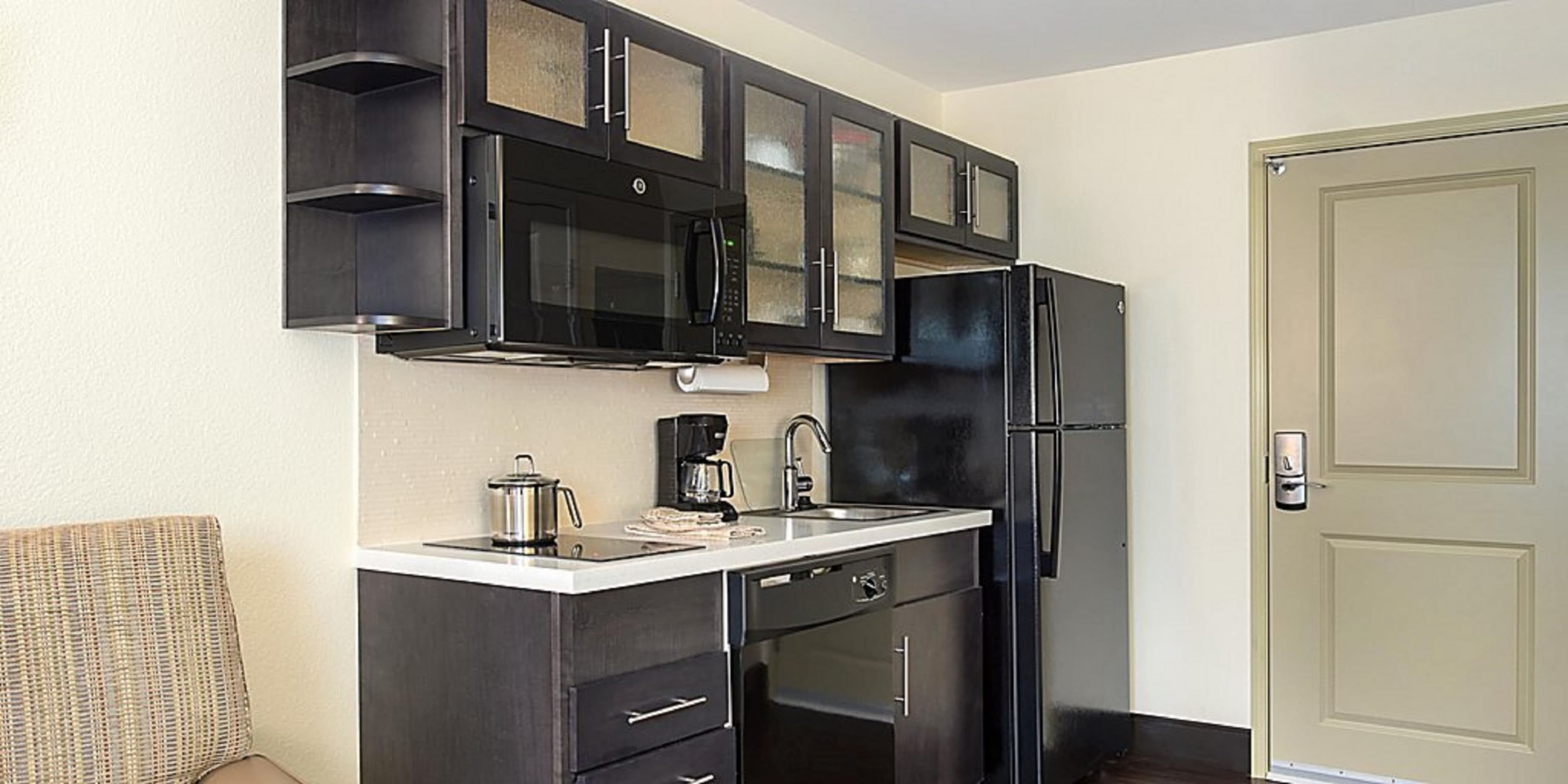 Candlewood Suites St. Joseph - Image 2