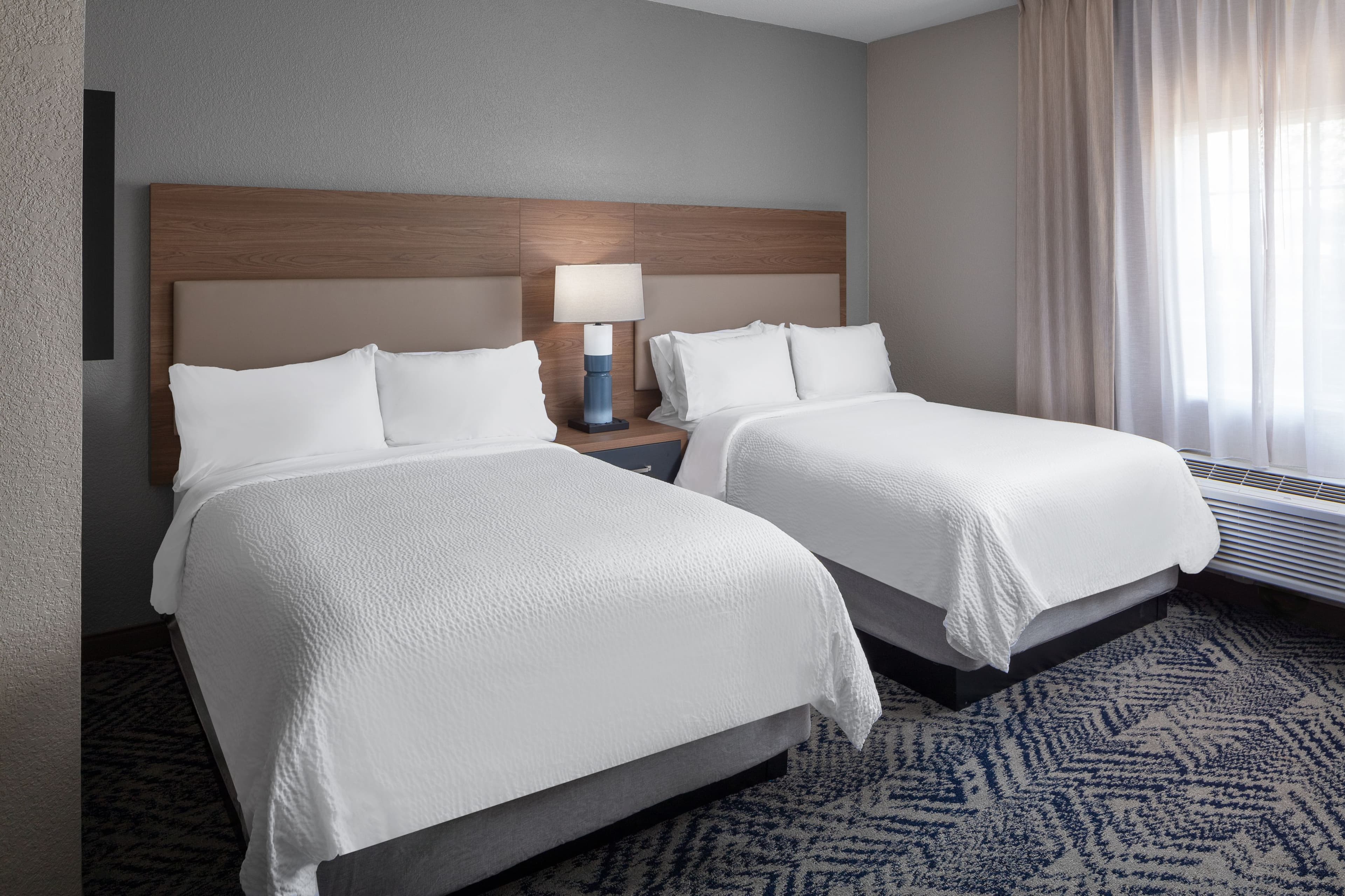Candlewood Suites St. Robert — 16