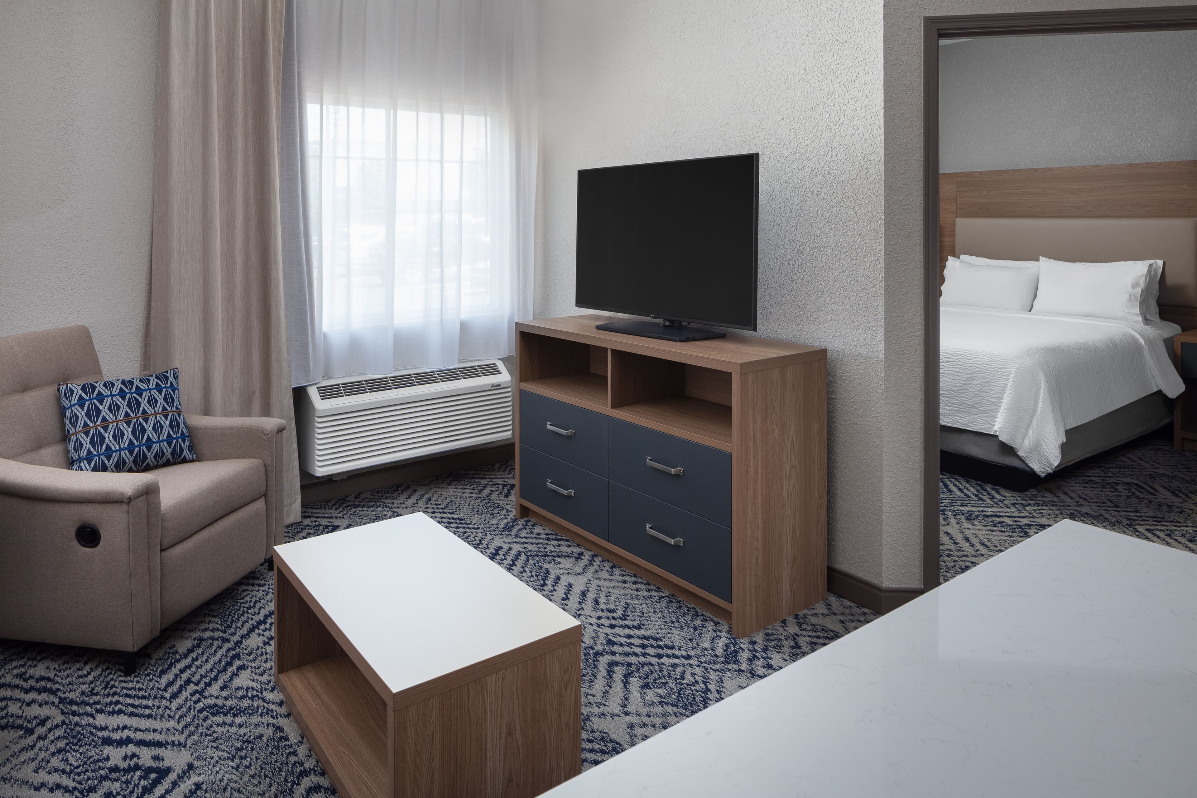 Candlewood Suites St. Robert — 23