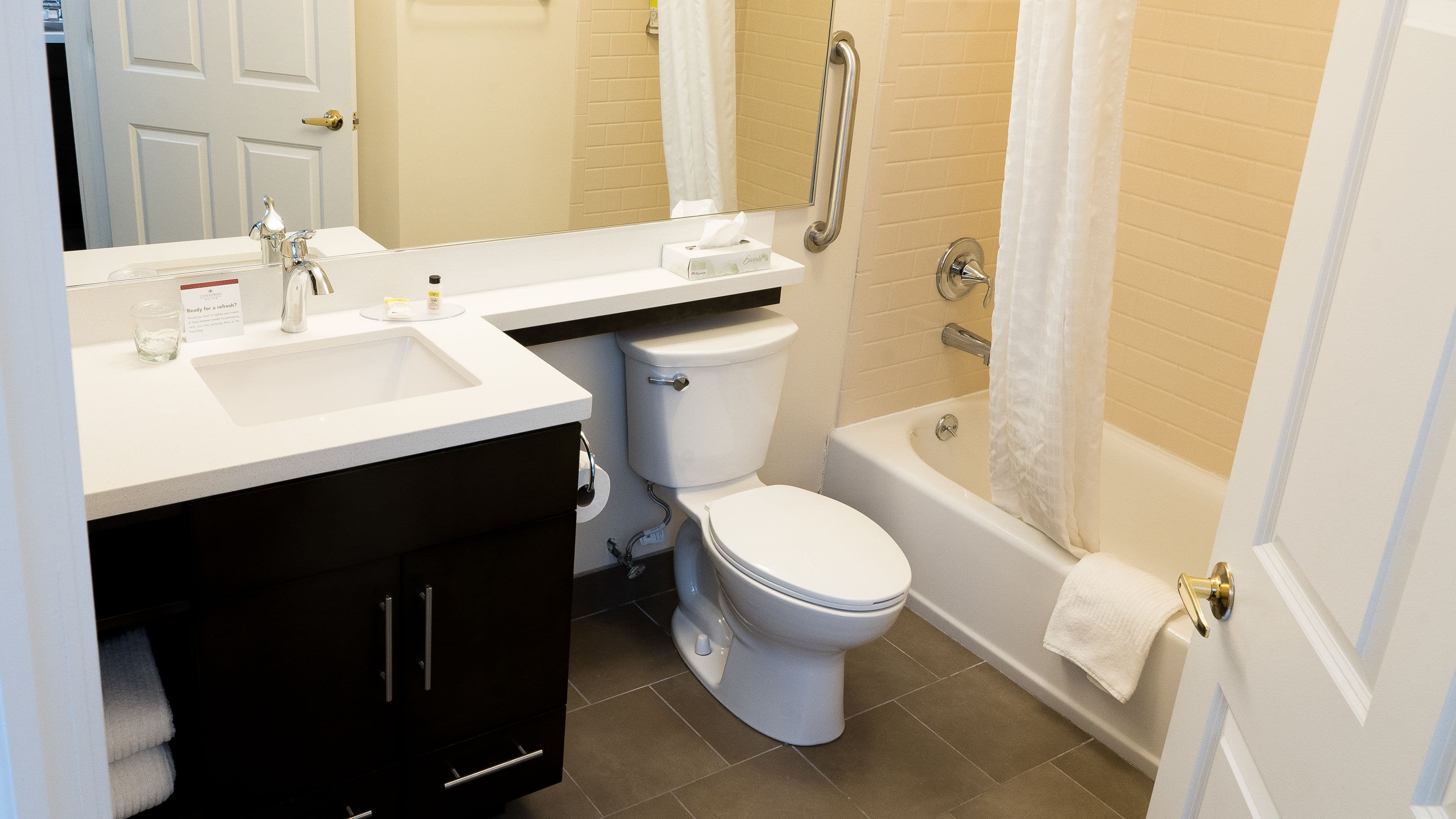 Candlewood Suites St. Joseph/Benton Harbor — 8