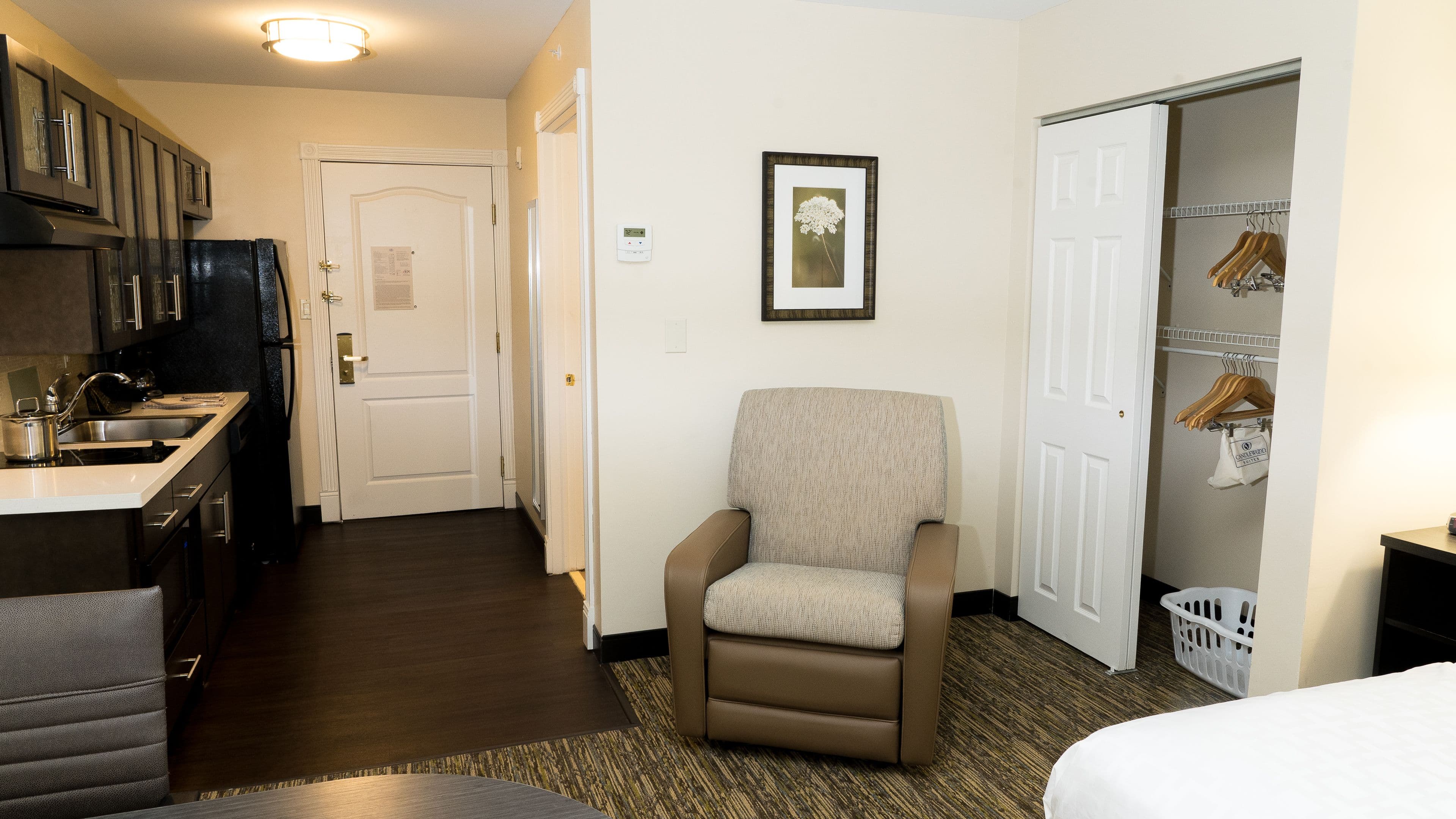 Candlewood Suites St. Joseph/Benton Harbor — 6