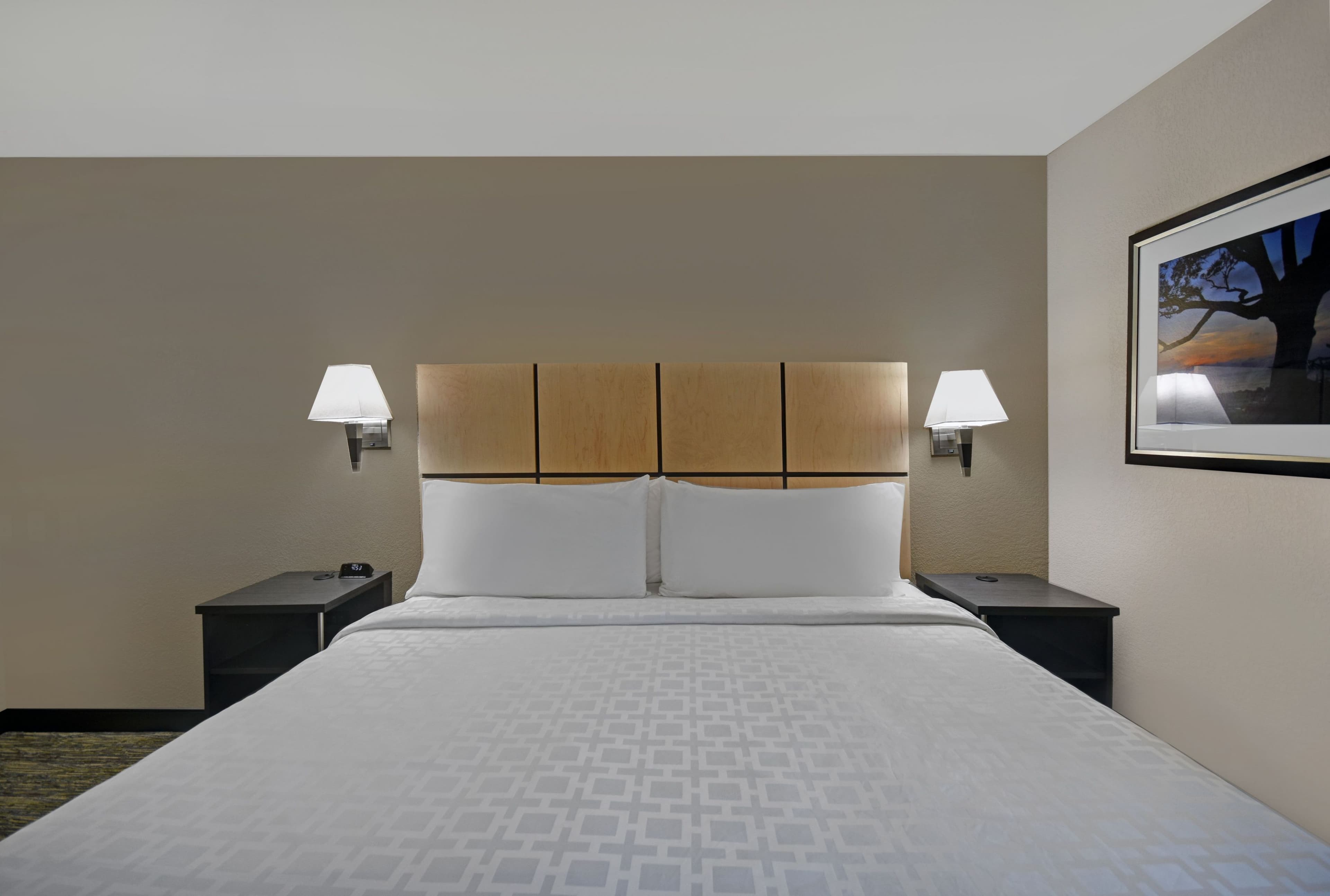Candlewood Suites Sumter - Image 3