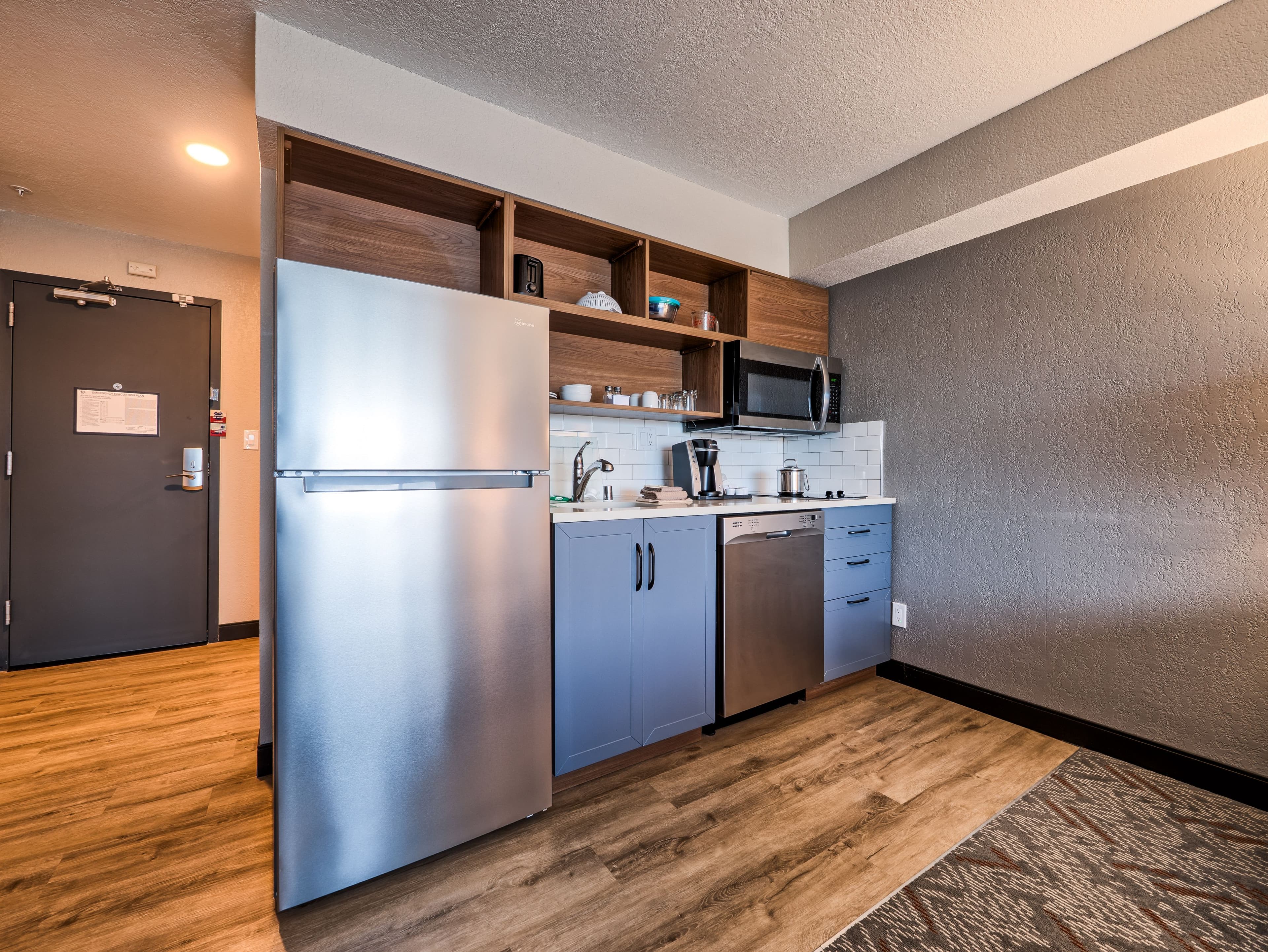 Candlewood Suites Tacoma Mall — 6