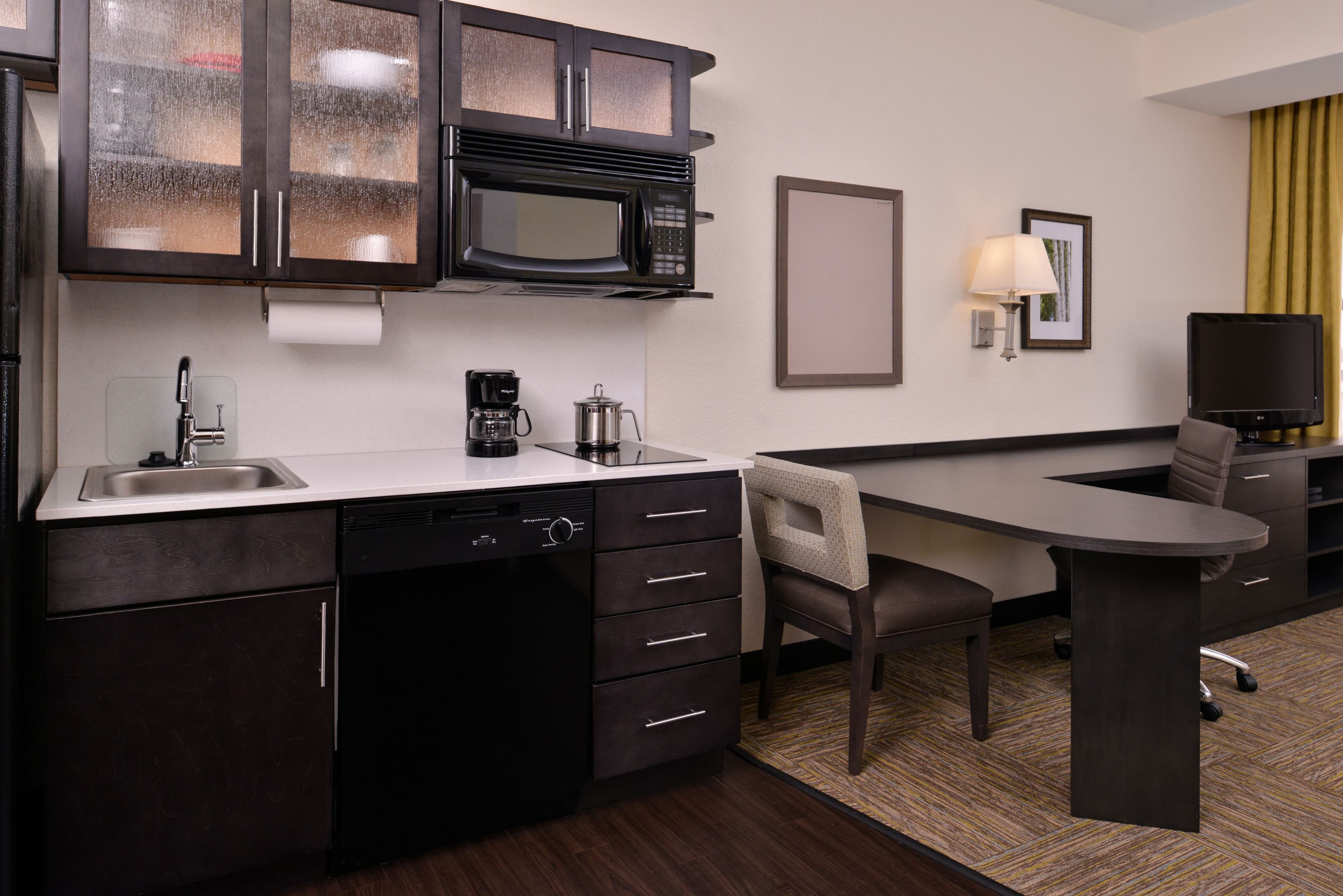 Candlewood Suites Terre Haute - Image 2